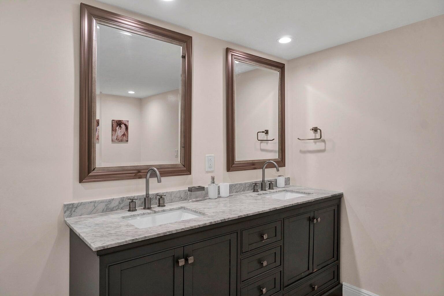 GOLF COTTAGES 2 CONDO - Residential Lease