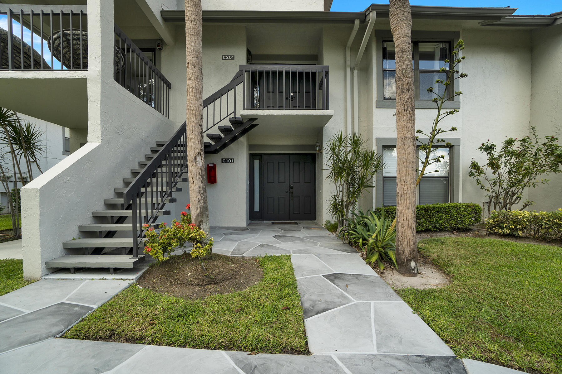 GOLF COTTAGES 2 CONDO - Residential Lease