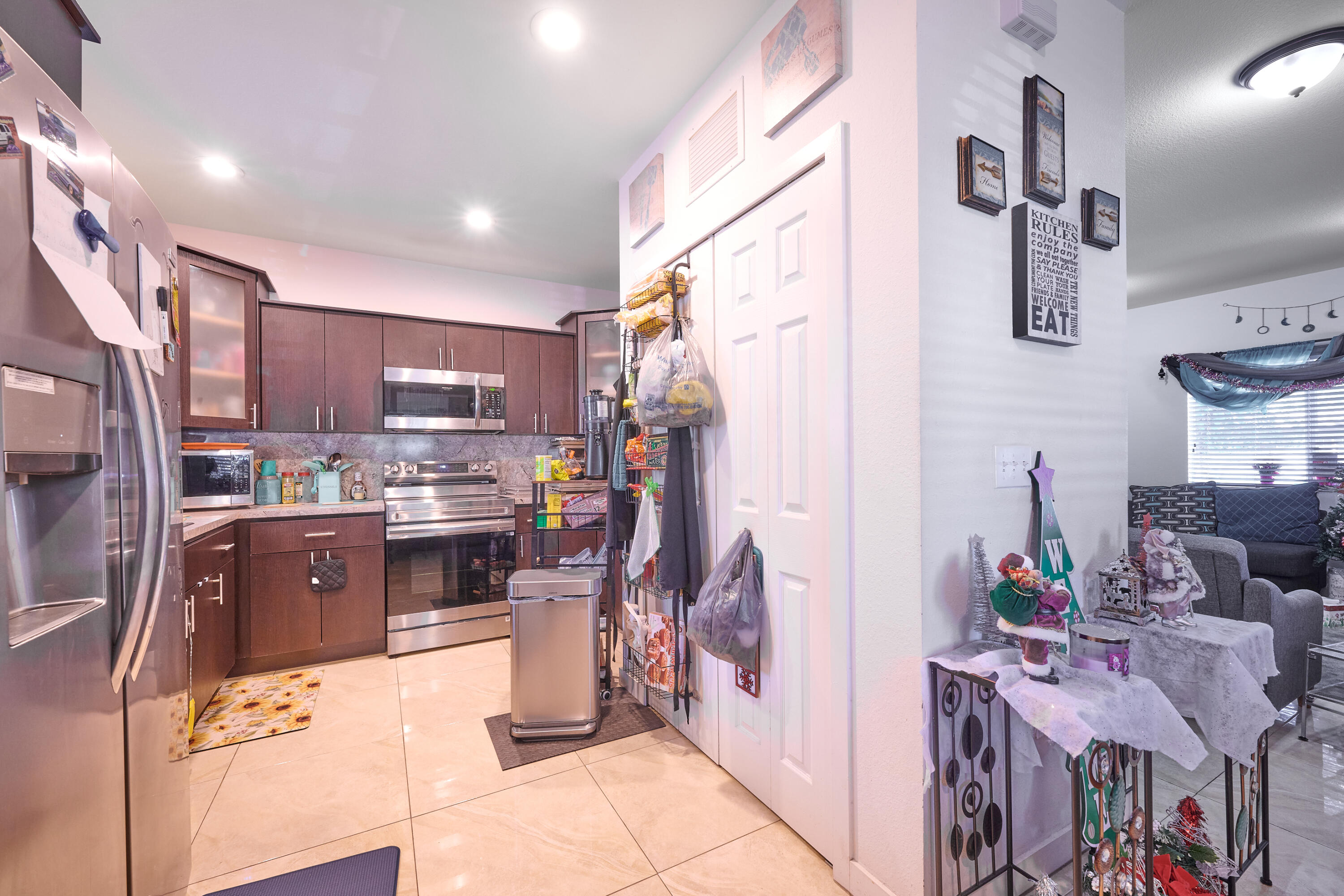 SEMINOLE LAWN - Residential