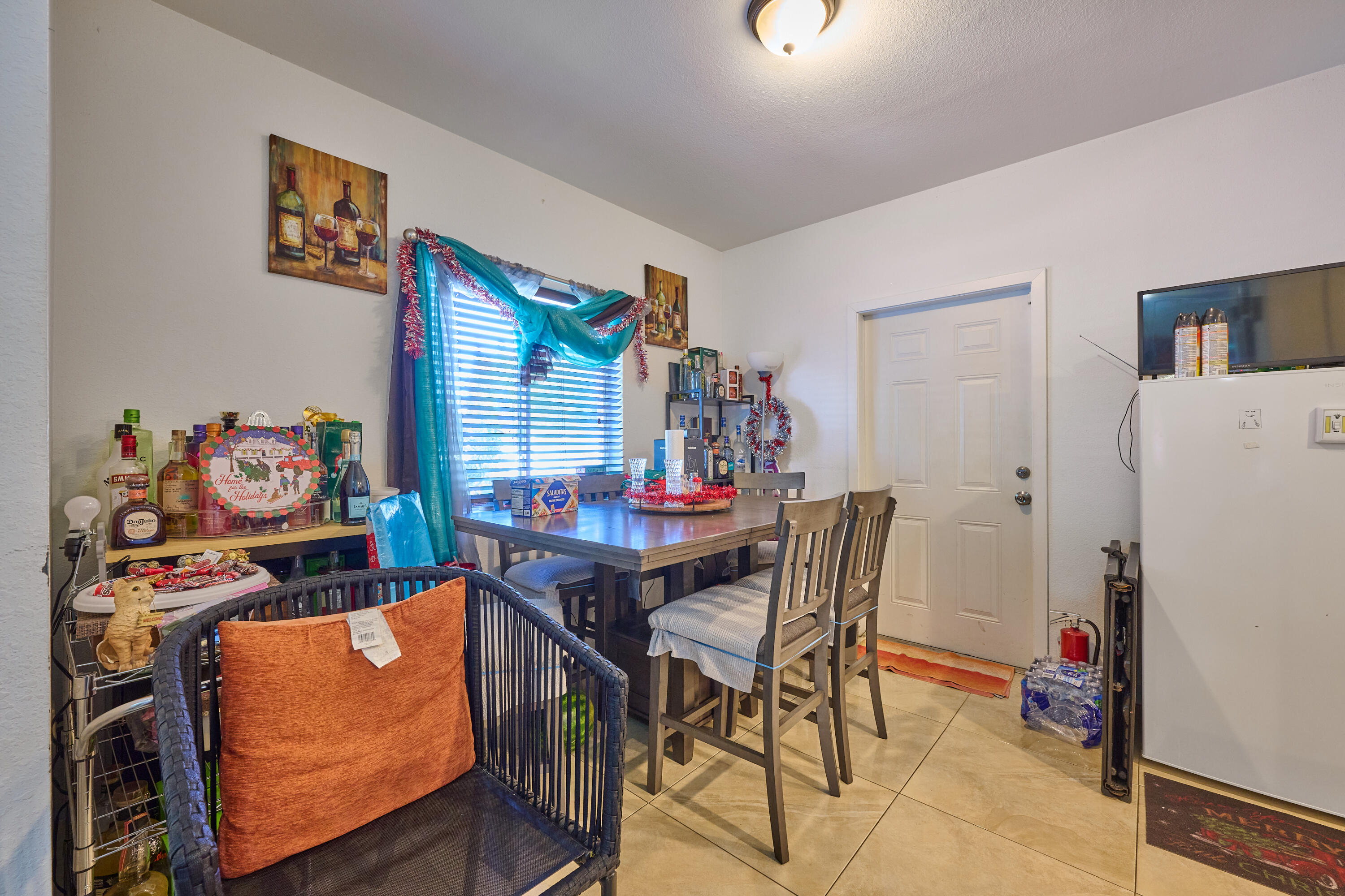 SEMINOLE LAWN - Residential