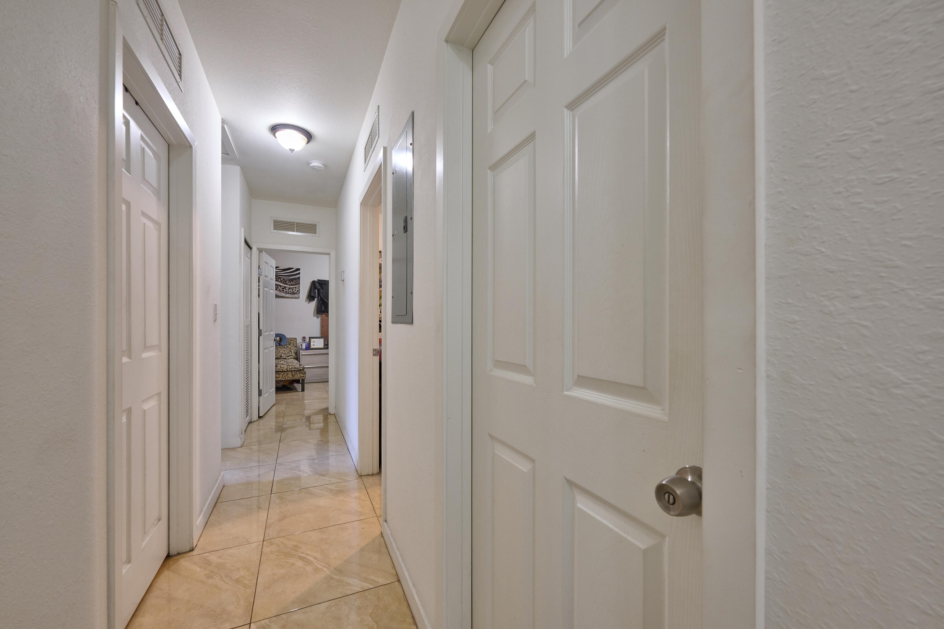 SEMINOLE LAWN - Residential