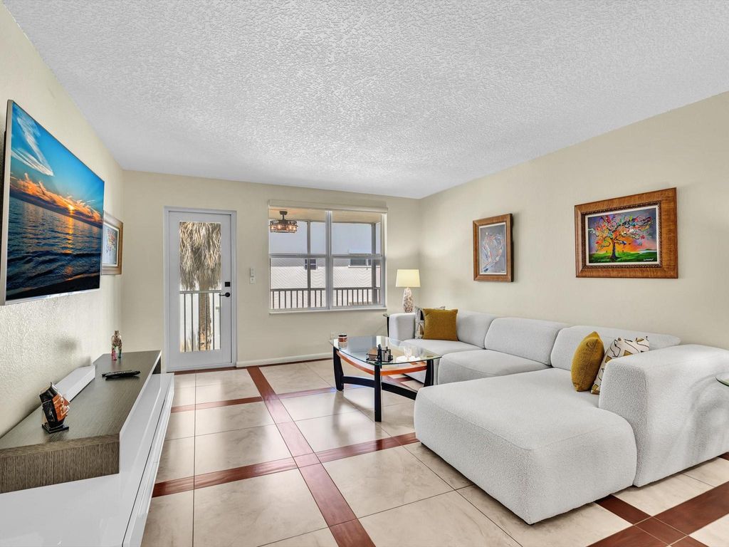 Photo of 4025 N Federal Highway #212B, Fort Lauderdale, FL 33308 (MLS # F10508759)