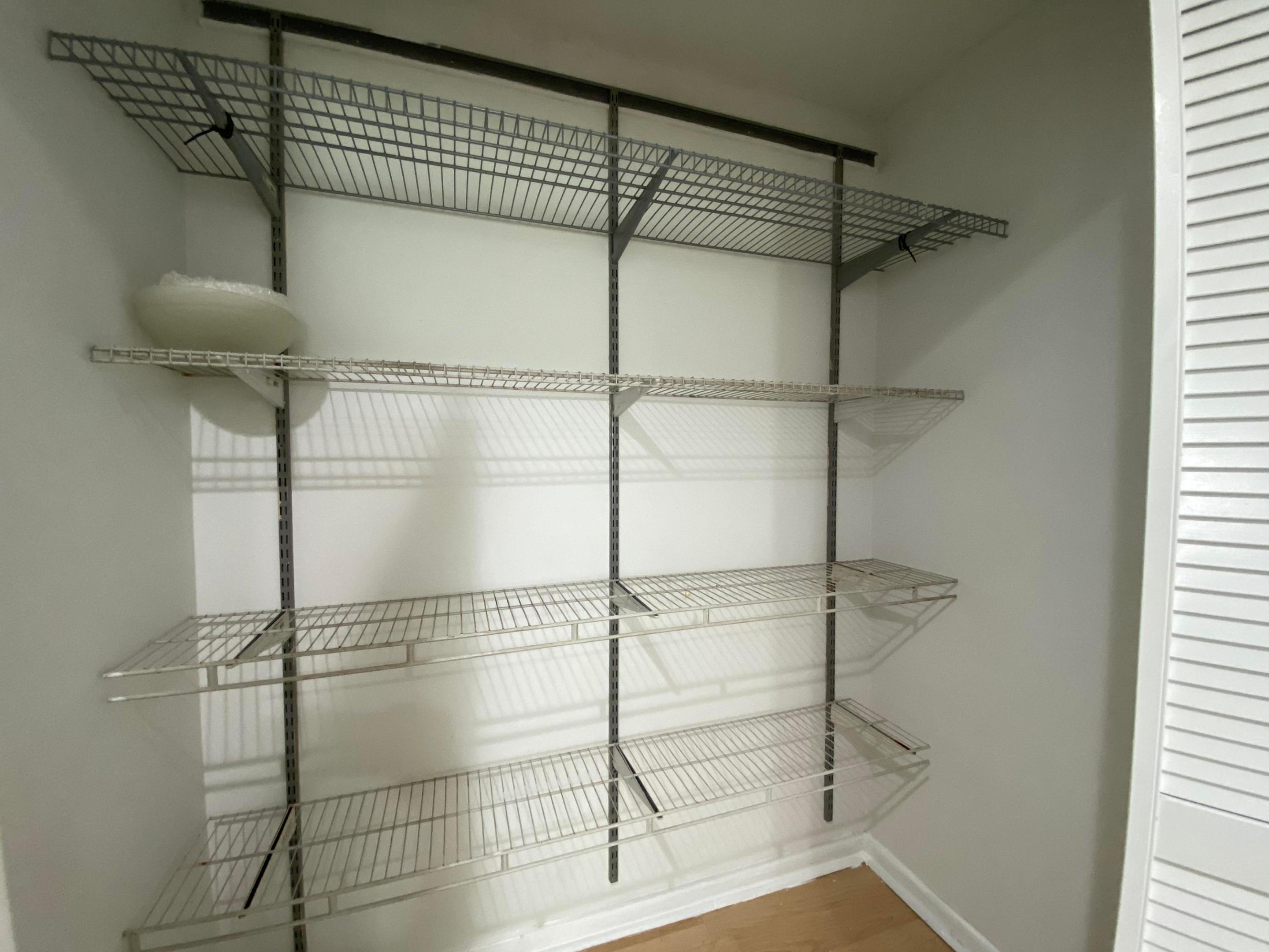 RAINBERRY LAKE - Residential Lease