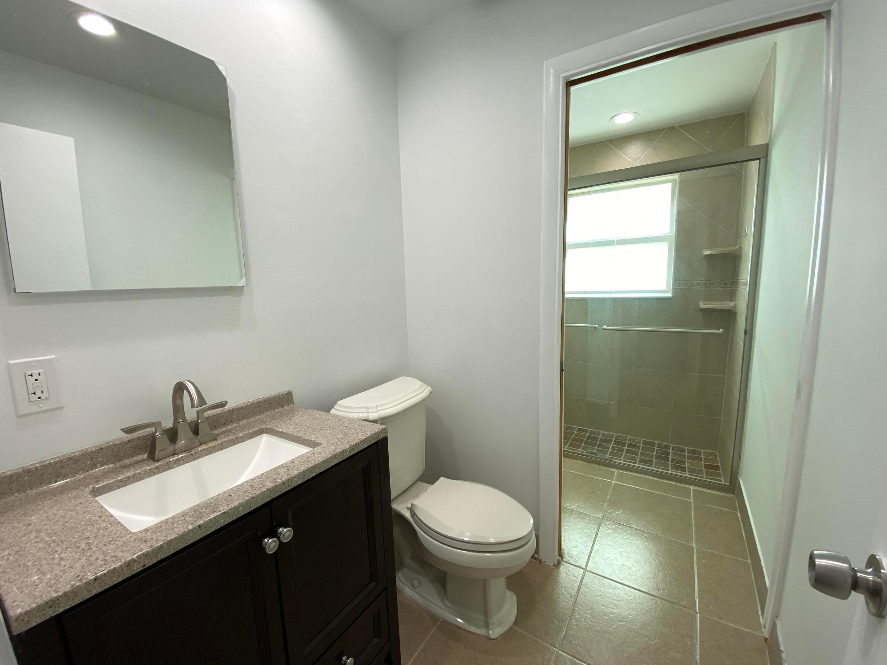 RAINBERRY LAKE - Residential Lease