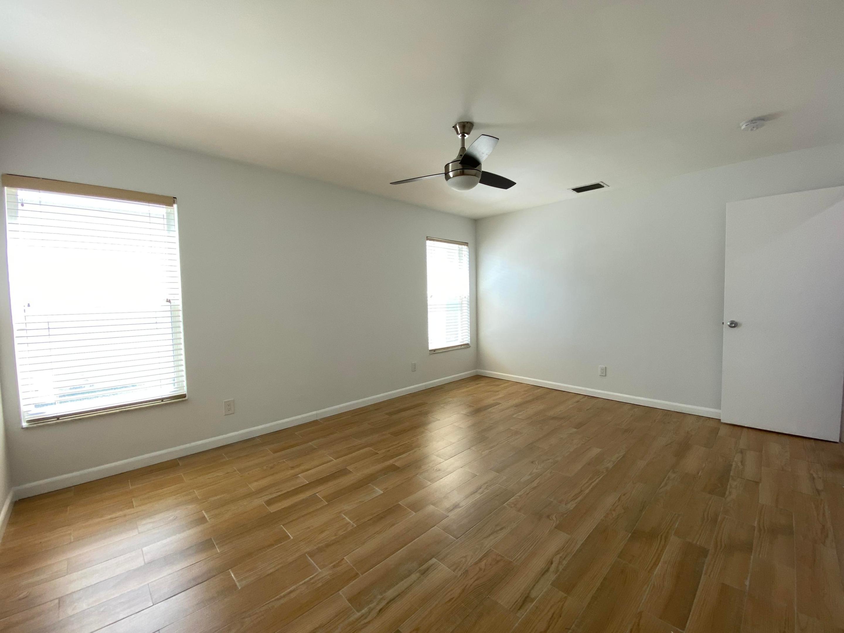 RAINBERRY LAKE - Residential Lease