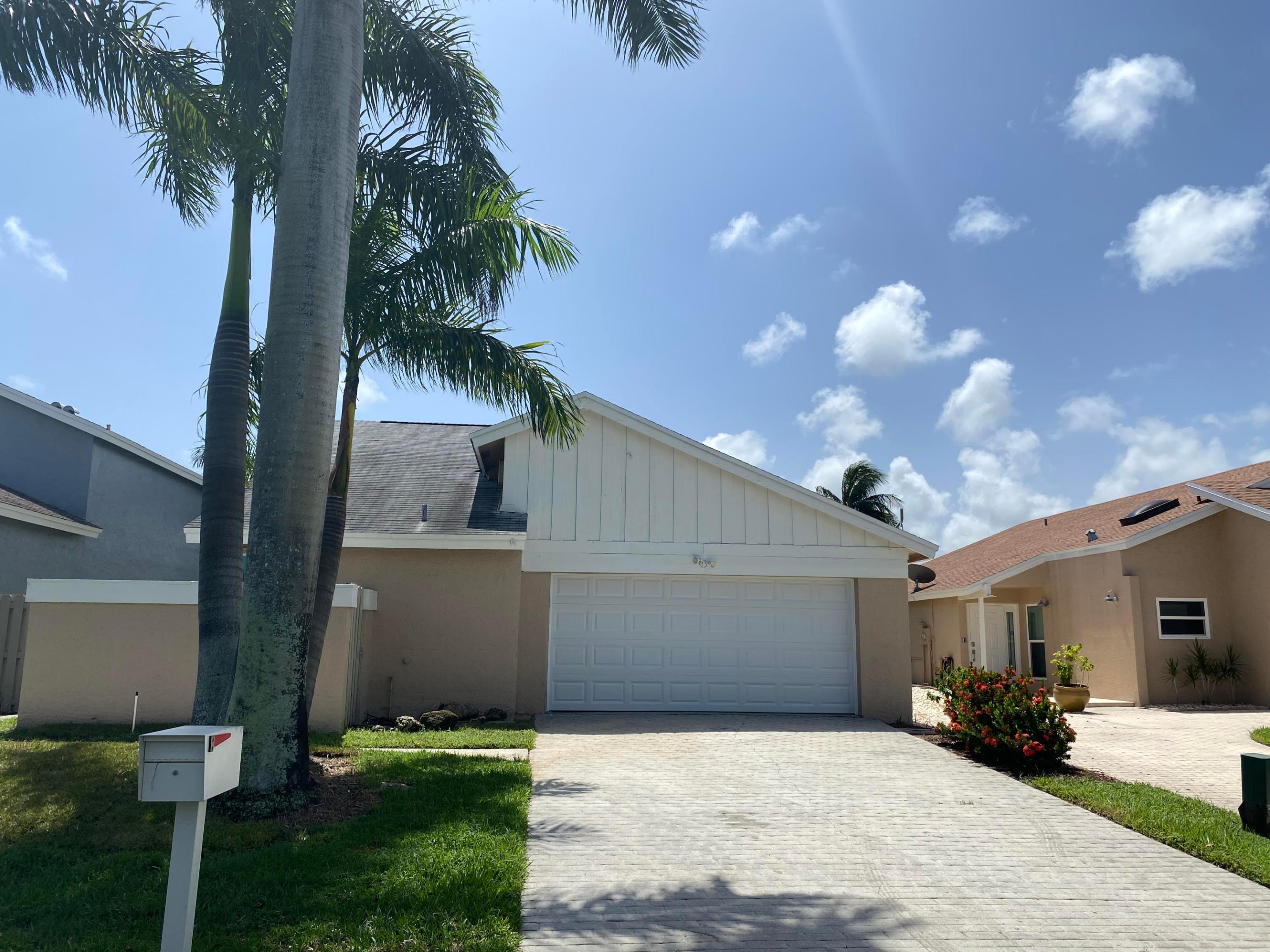 RAINBERRY LAKE - Residential Lease