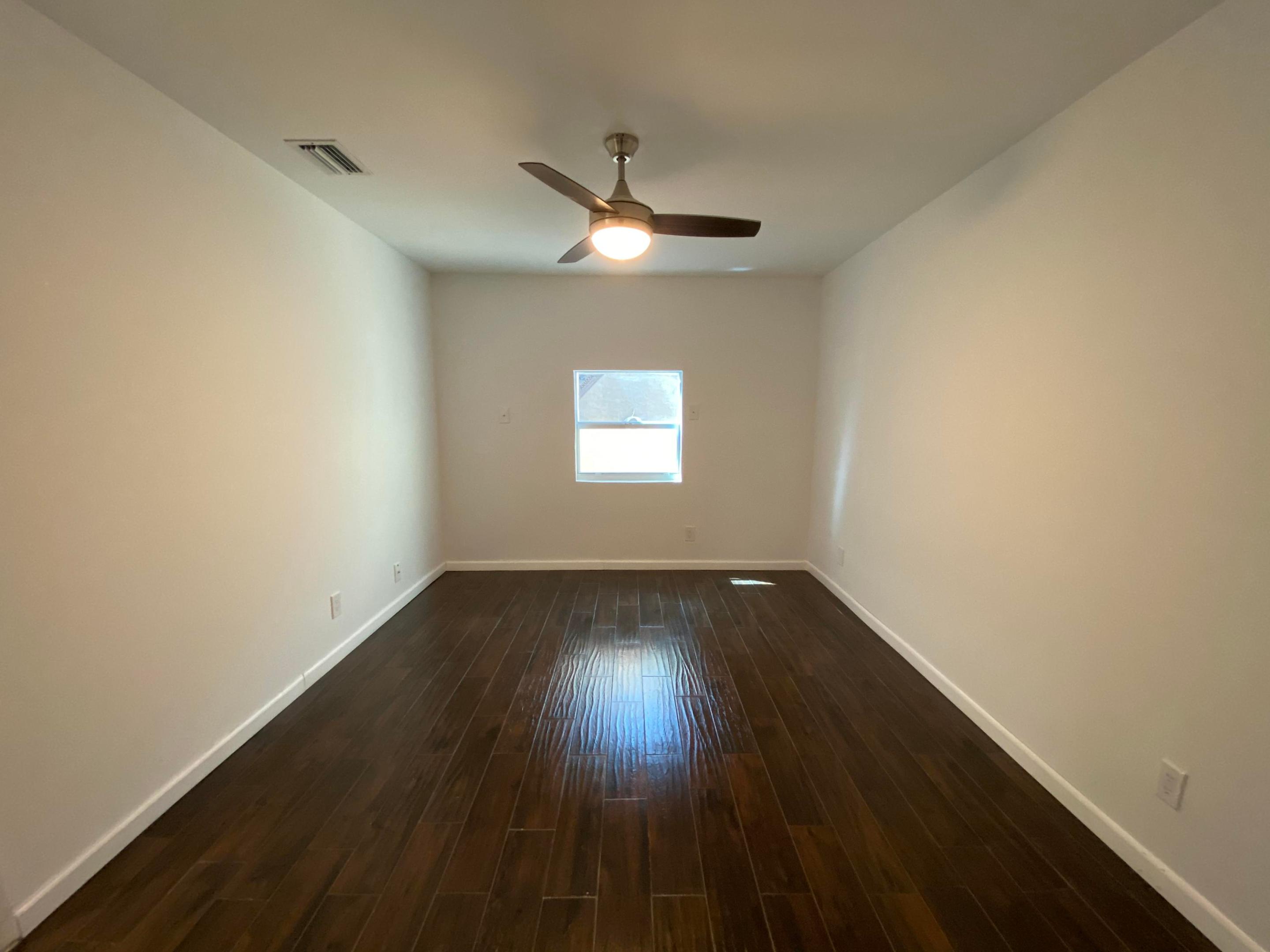 RAINBERRY LAKE - Residential Lease