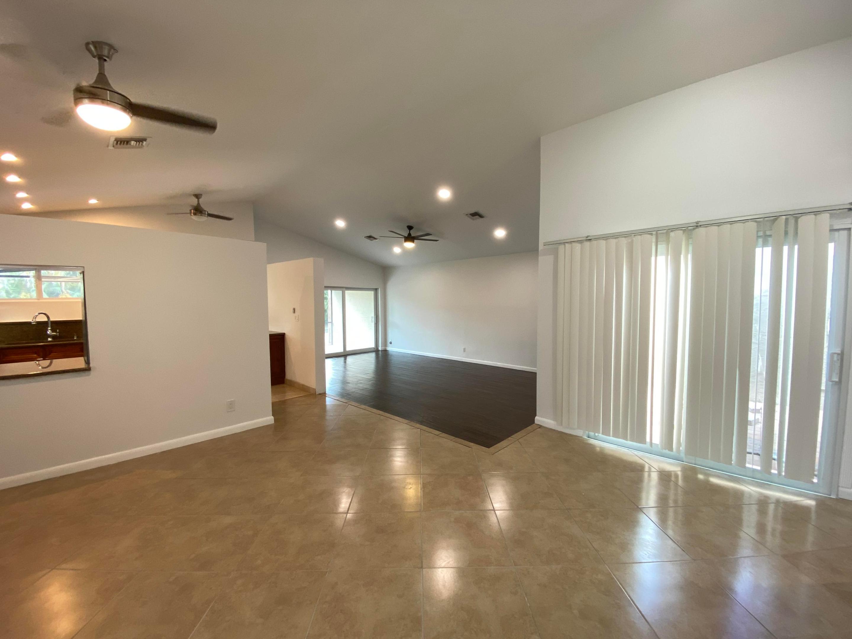 RAINBERRY LAKE - Residential Lease