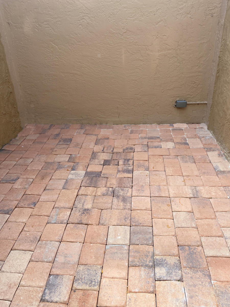 RAINBERRY LAKE - Residential Lease