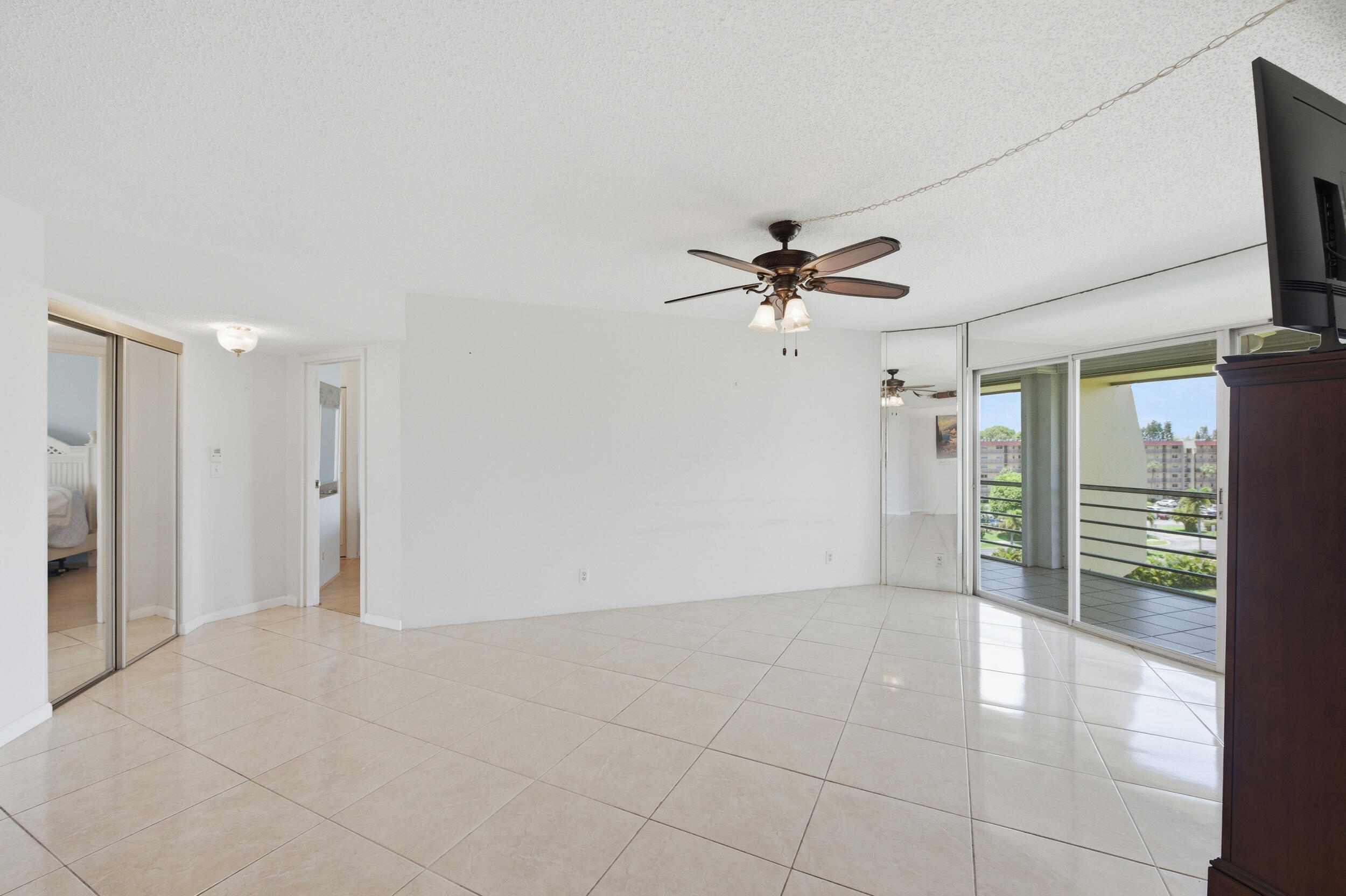3836 Via Poinciana 603