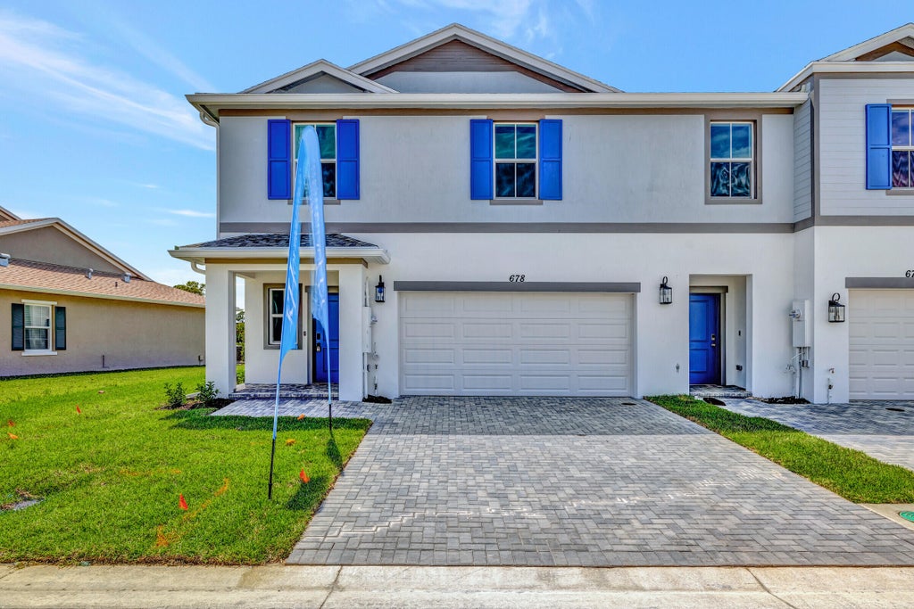 Photo of 900 NE Trailside Run #901, Port Saint Lucie, FL 34983 (MLS # R10942092)