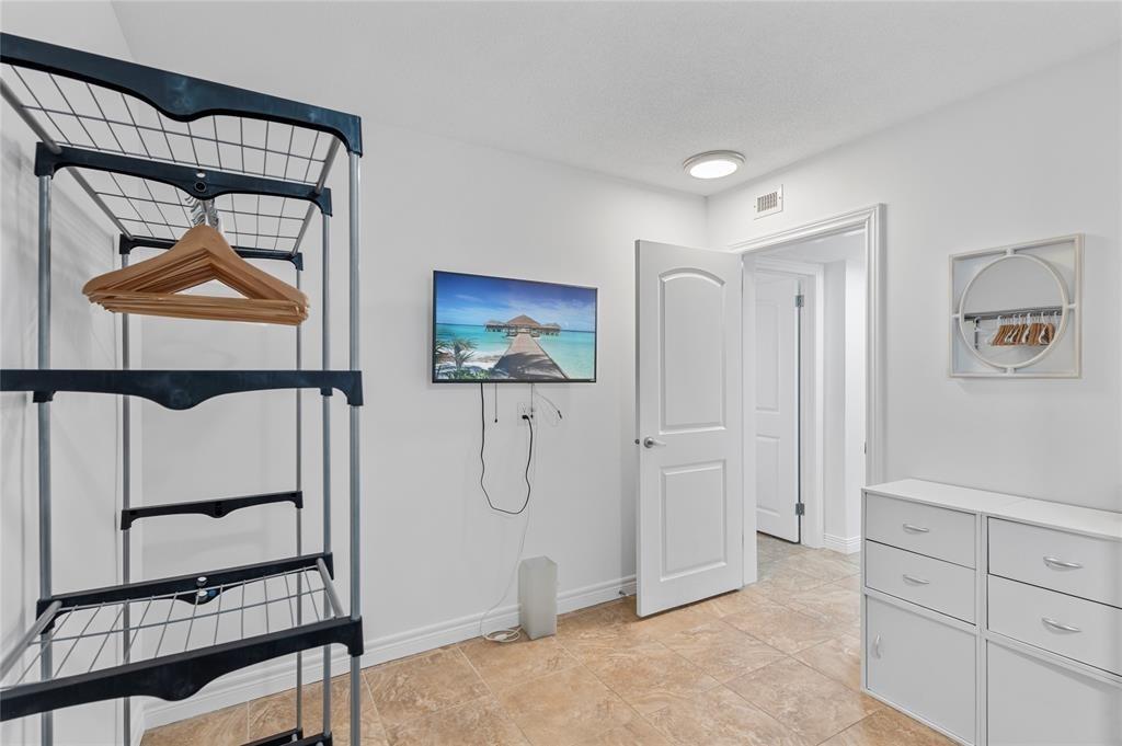 The Commodore Condo - Residential Lease