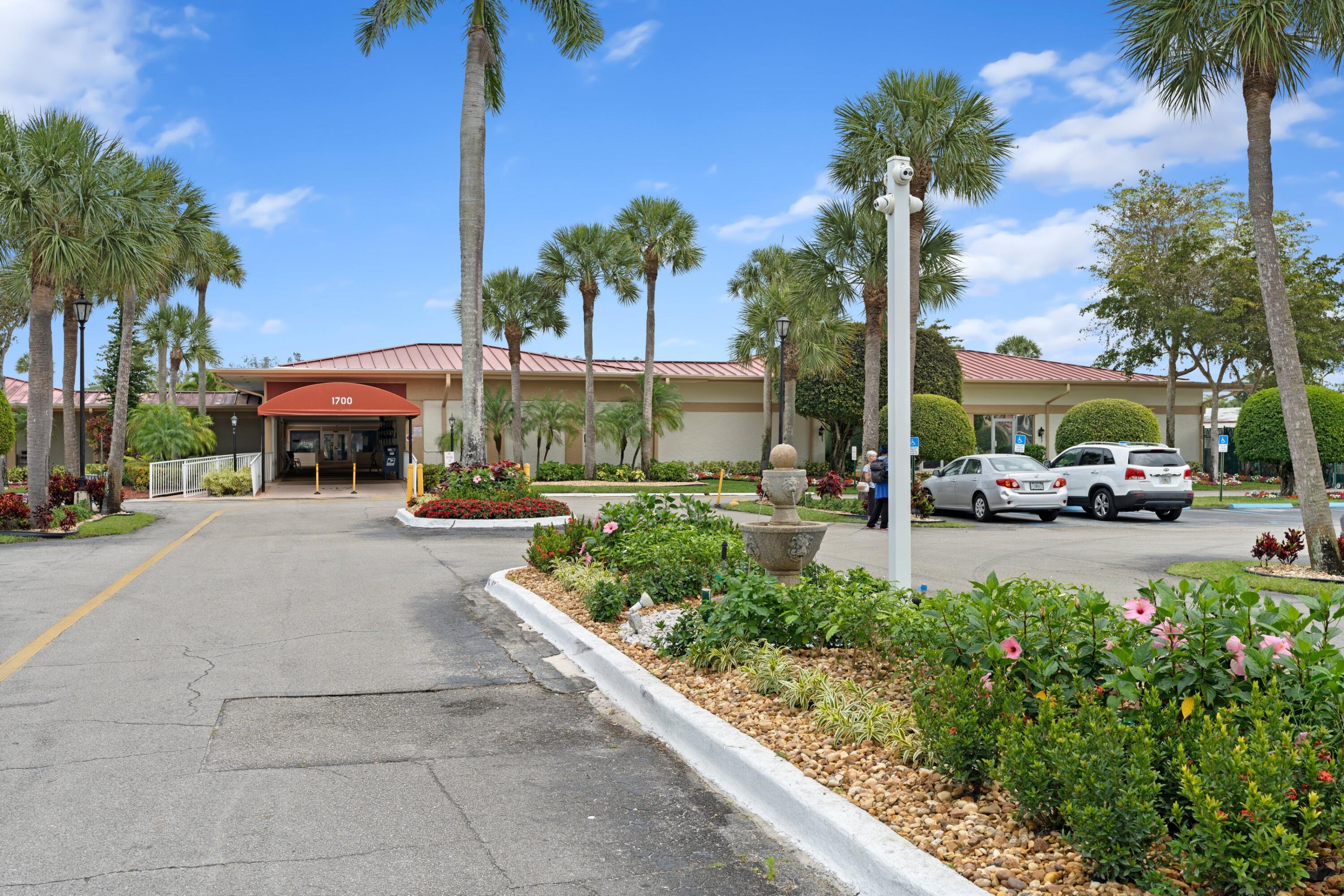 GOLDEN LAKES VILLAGE CONDO 1 THRU 13-A - Residential