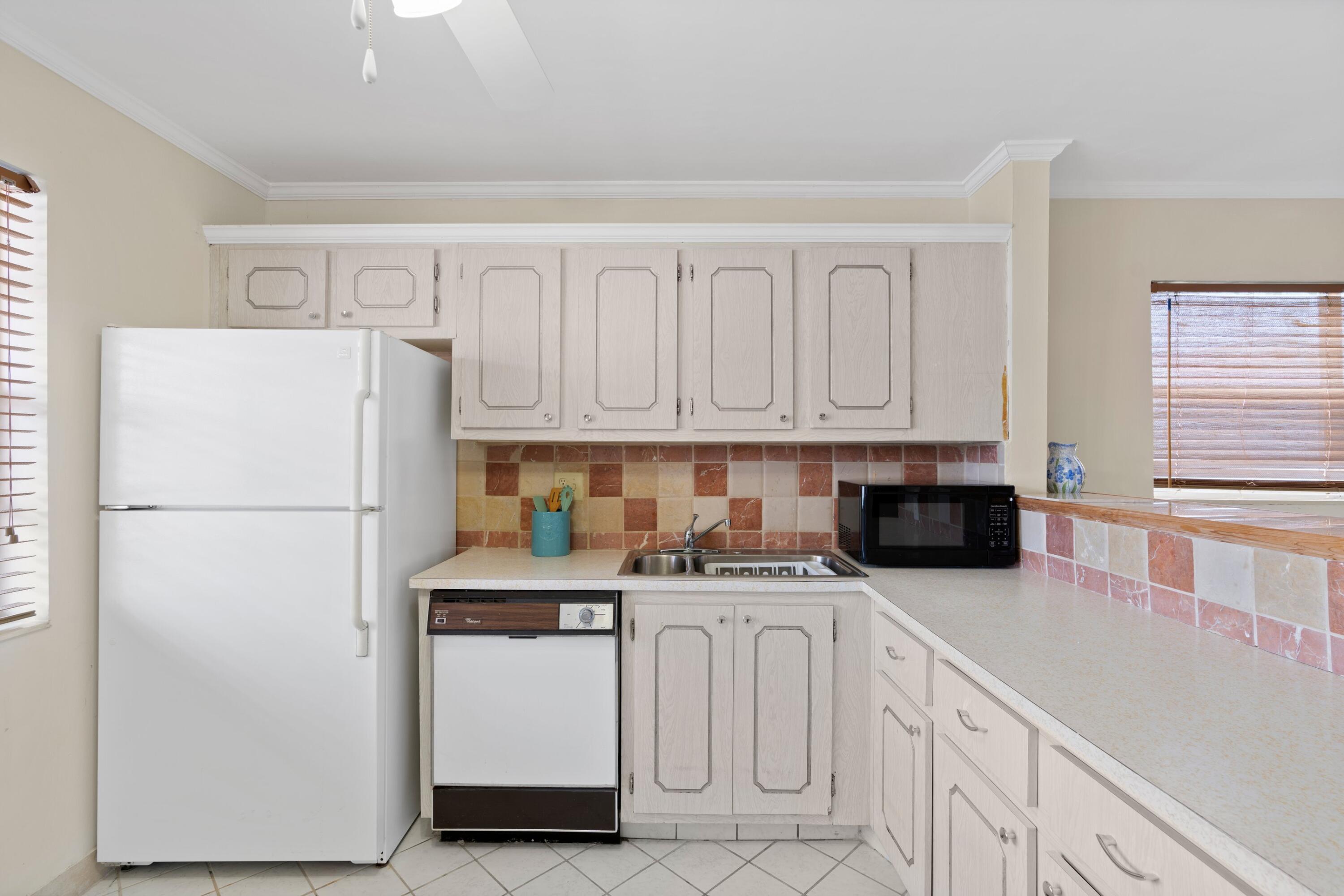 GOLDEN LAKES VILLAGE CONDO 1 THRU 13-A - Residential