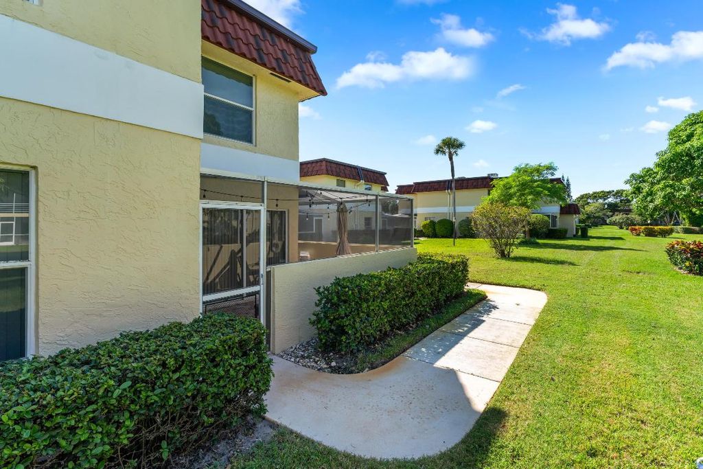 Photo of 717 S Us Highway 1 #803, Jupiter, FL 33477 (MLS # R10930068)