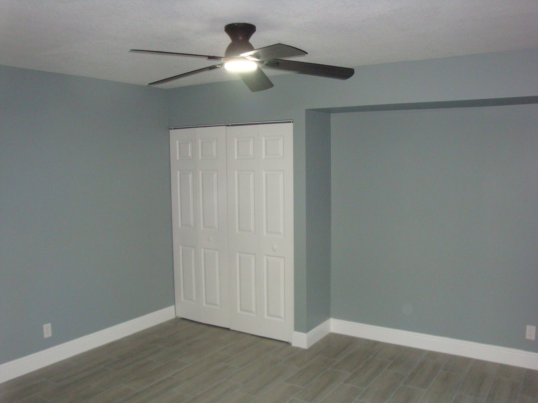 SPRINGDALE HOMES - Residential