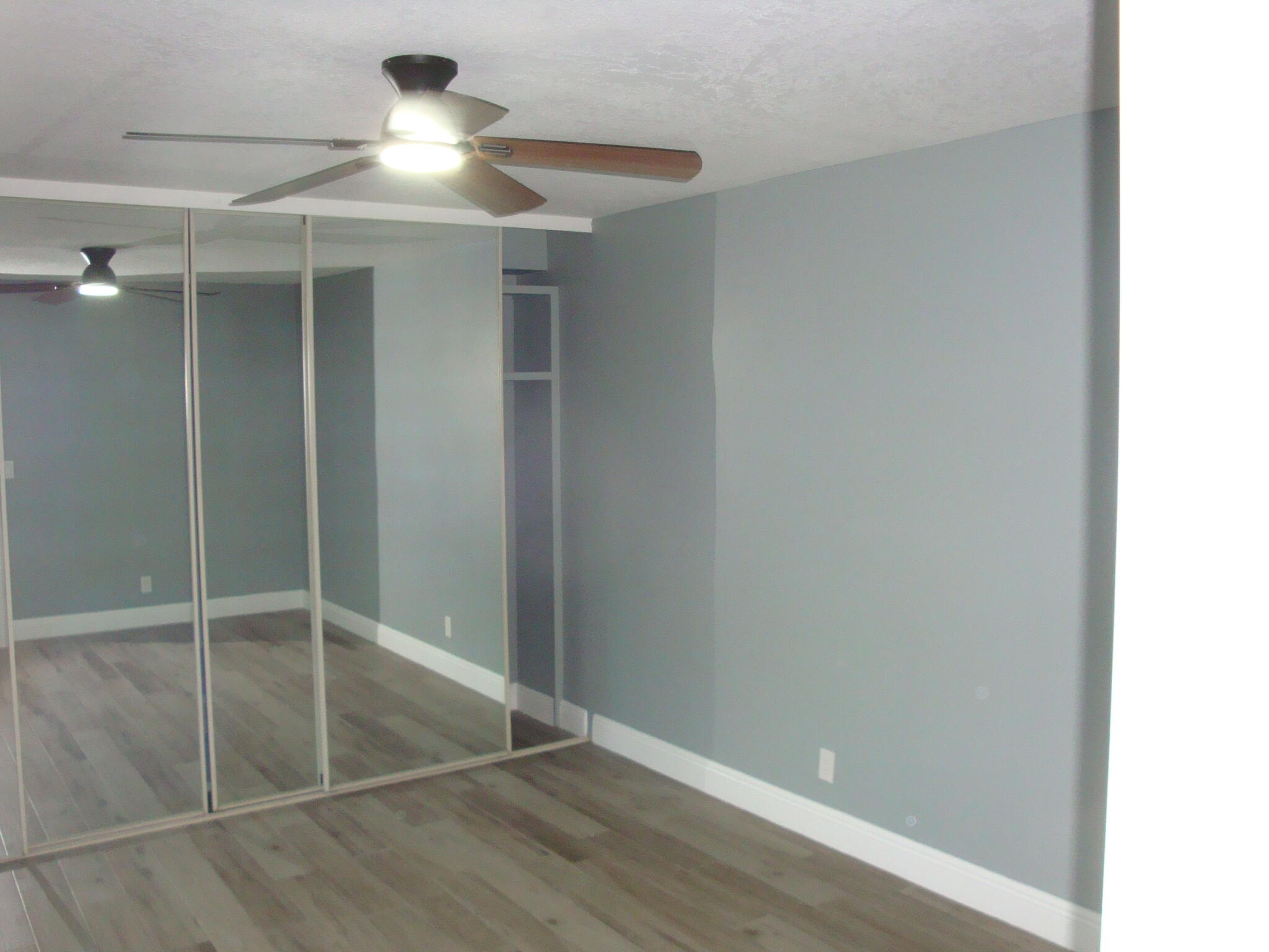 SPRINGDALE HOMES - Residential