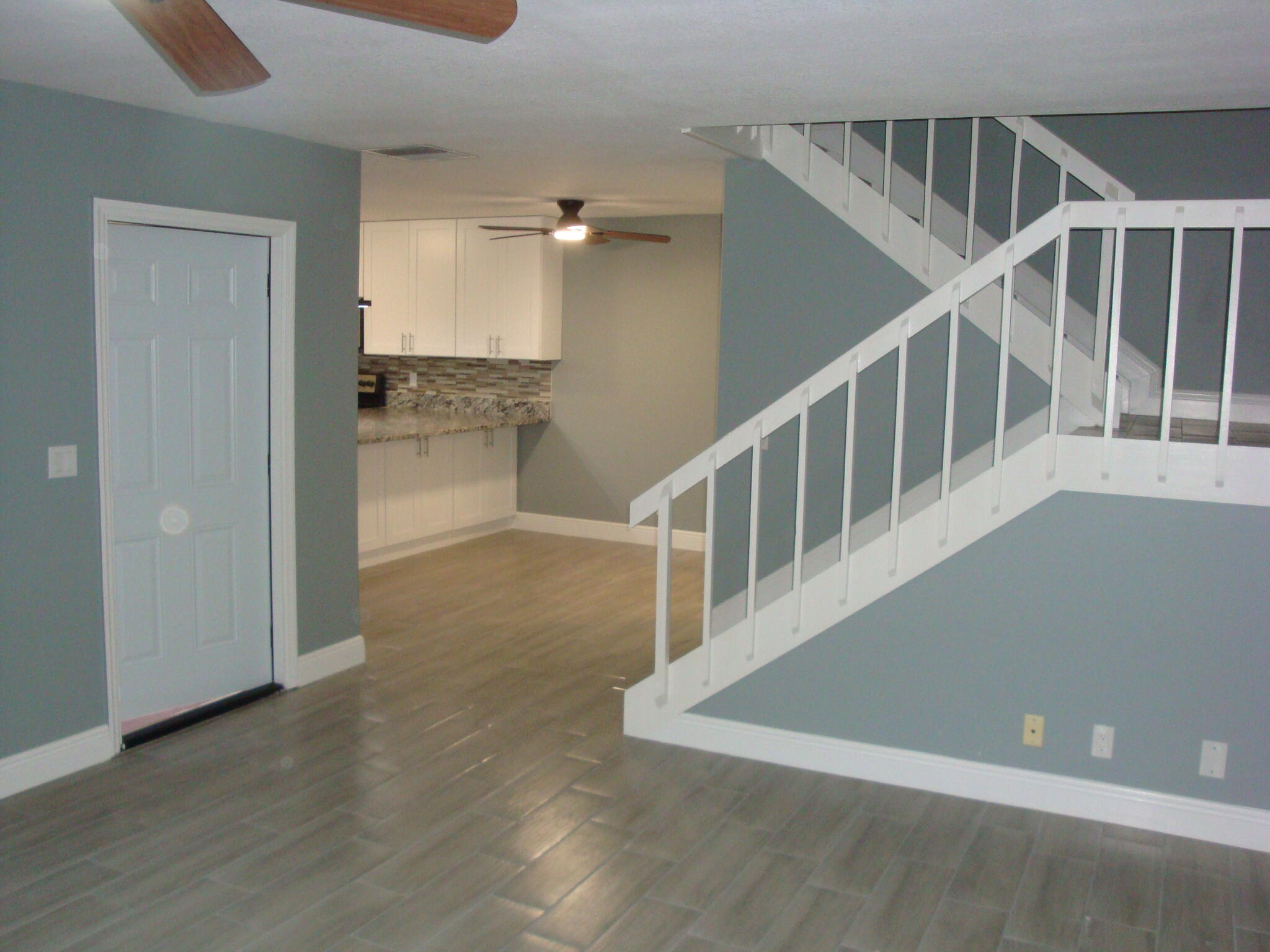 SPRINGDALE HOMES - Residential