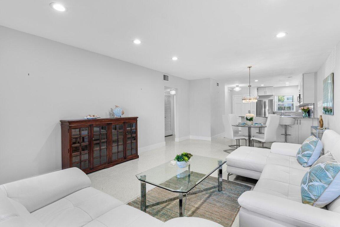 HARBOUR TERRACE CONDO - Residential