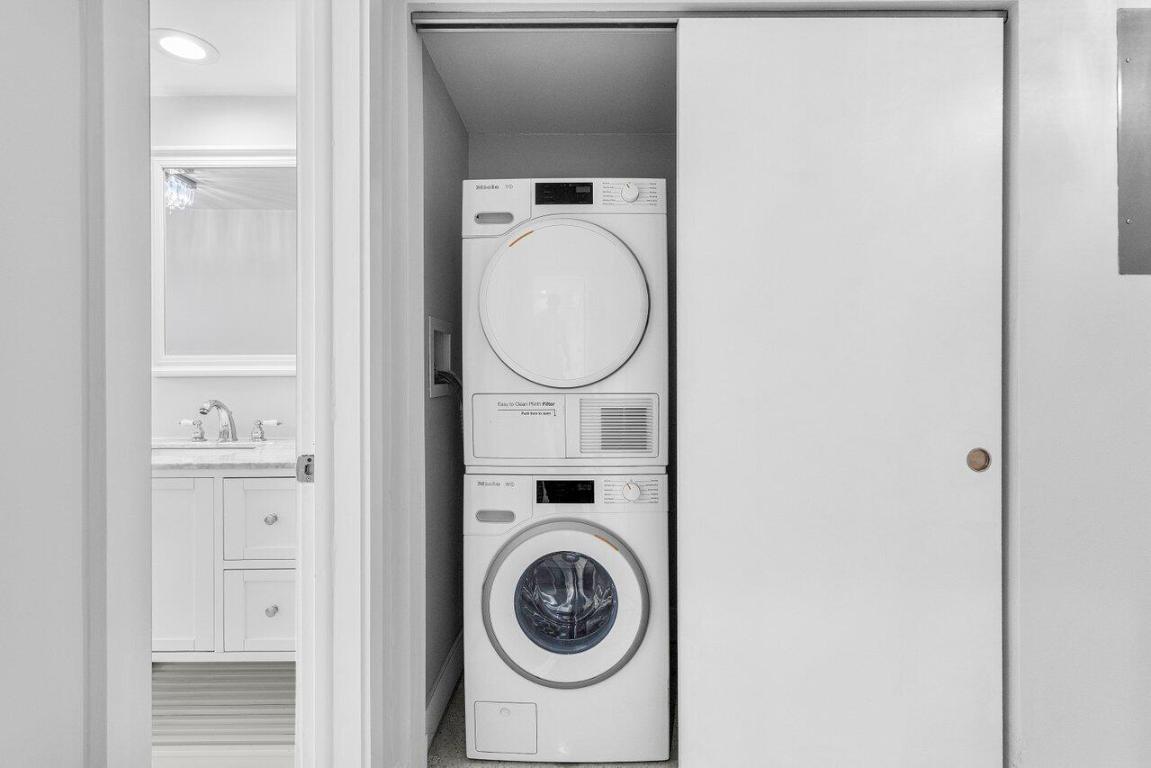 HARBOUR TERRACE CONDO - Residential