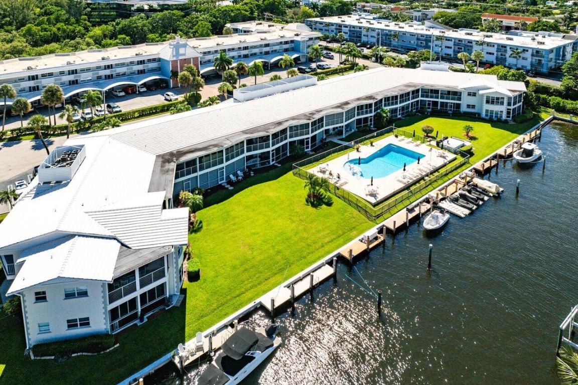 HARBOUR TERRACE CONDO - Residential