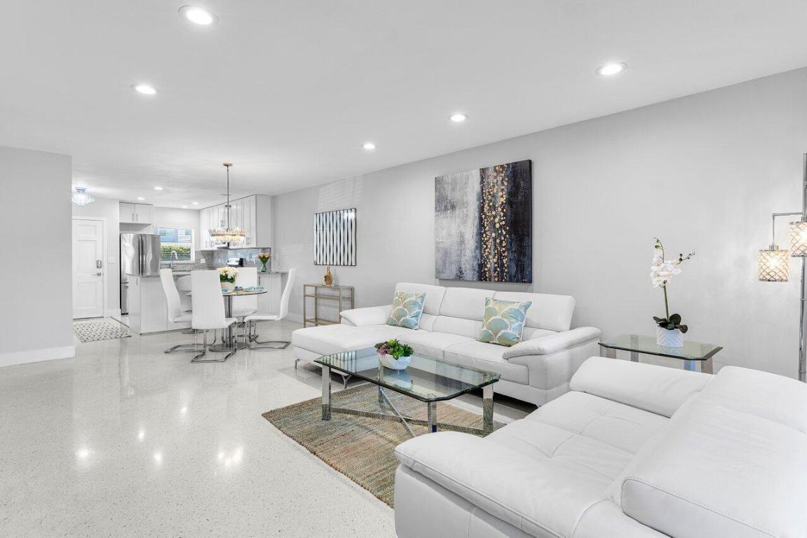 HARBOUR TERRACE CONDO - Residential