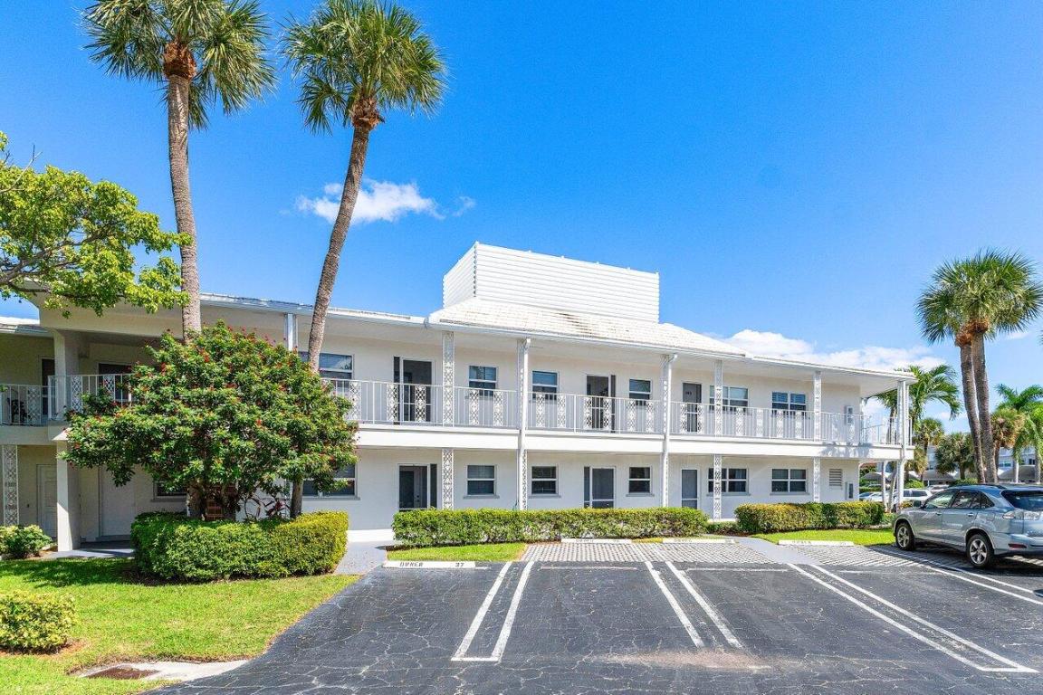 HARBOUR TERRACE CONDO - Residential