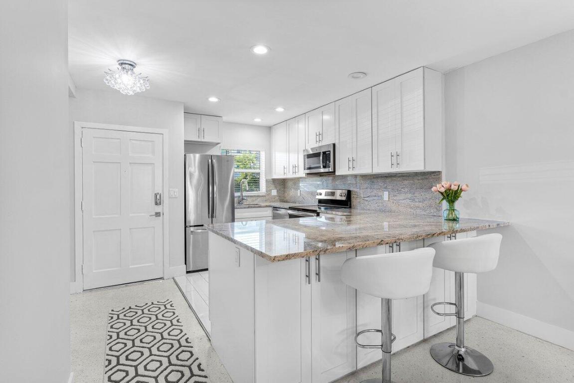 HARBOUR TERRACE CONDO - Residential