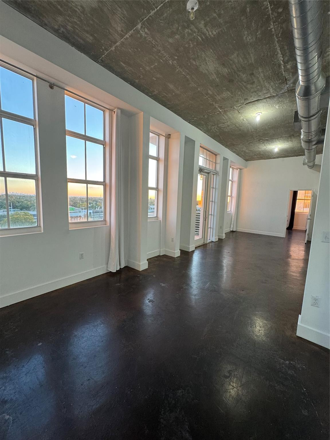 1791 NE Miami Gardens Drive E601