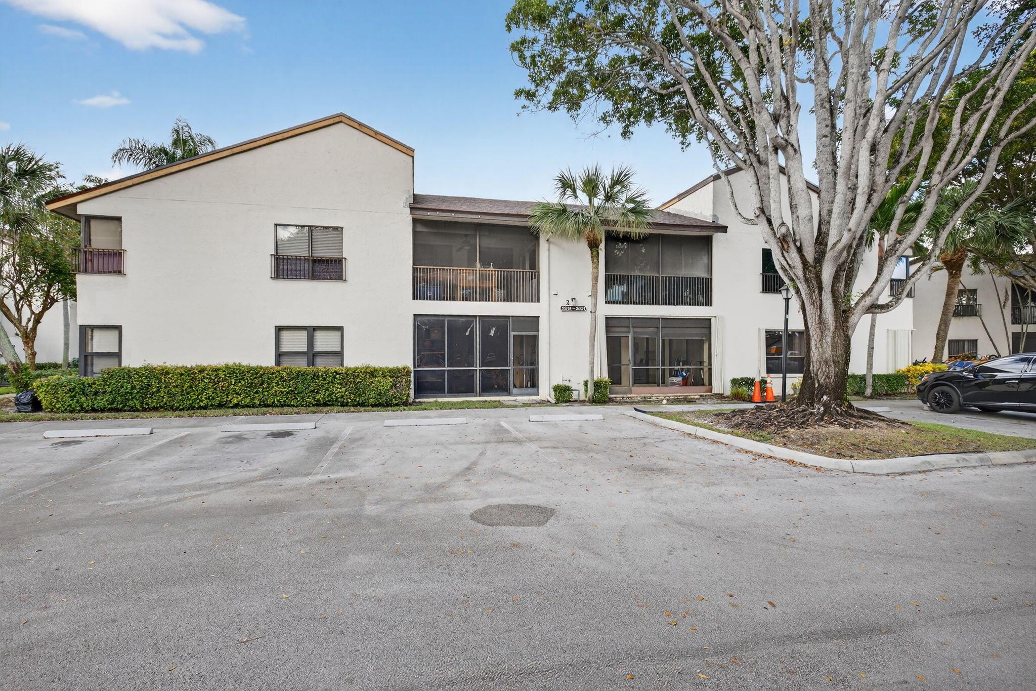 2515 Carambola Circle N 1810