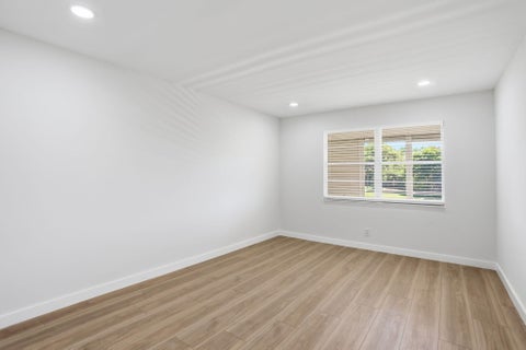 Tiny photo for 2005 Newport G, Deerfield Beach, FL 33442 (MLS # B26078810)