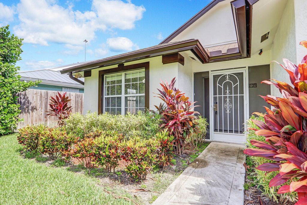 Photo of 6019 Flemming Street, Jupiter, FL 33458 (MLS # R11008504)