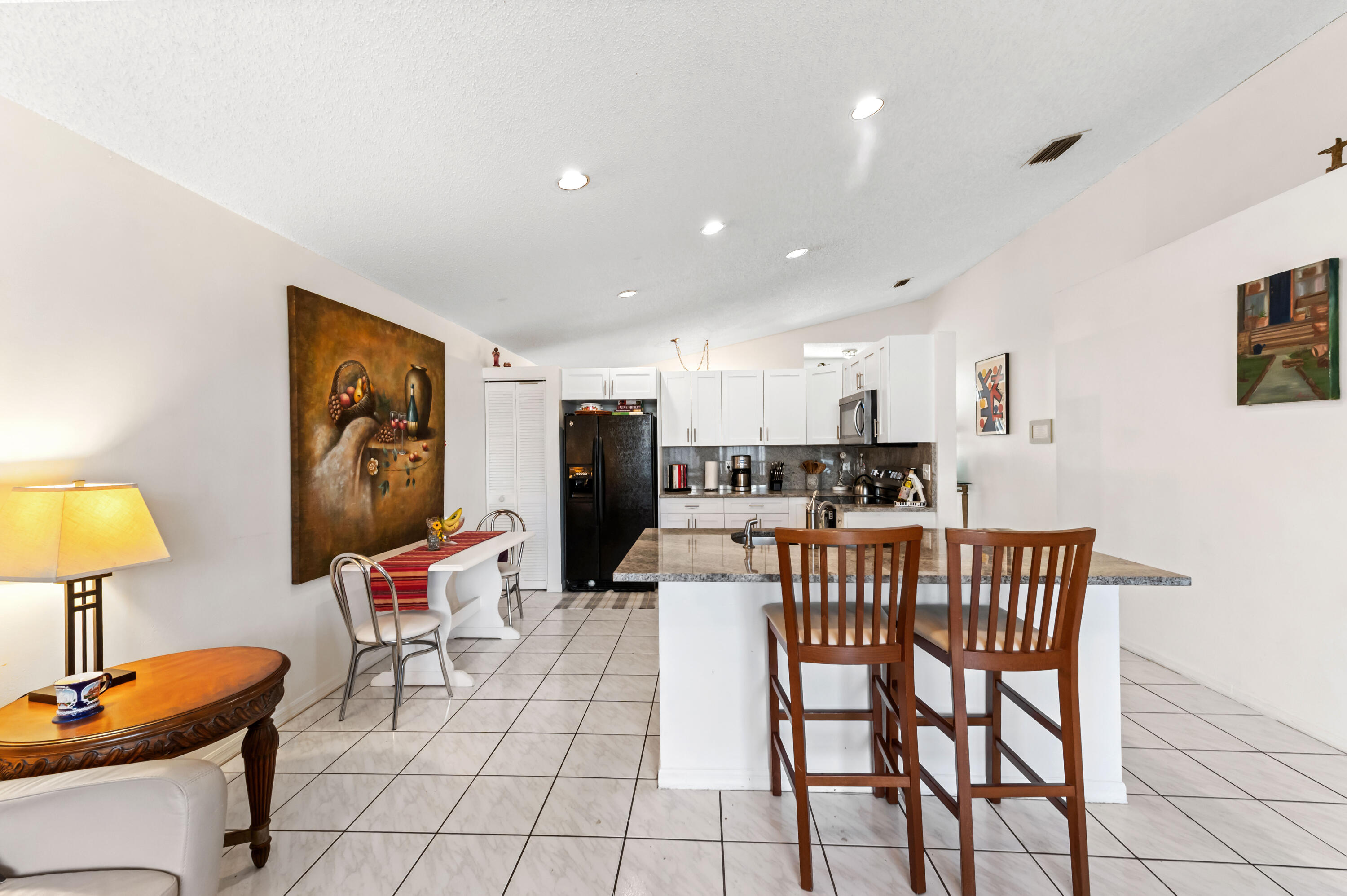 LAKE CHARLESTON - Residential