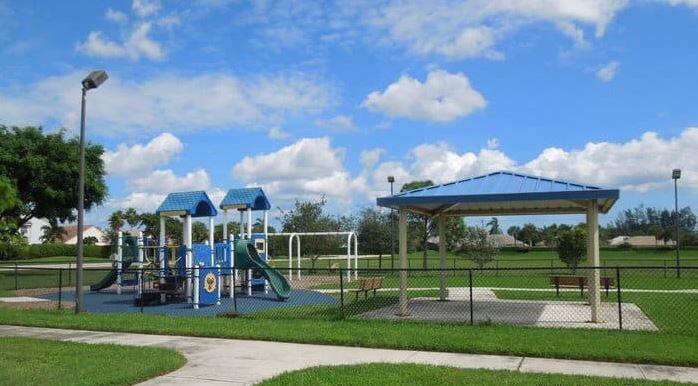 LAKE CHARLESTON - Residential