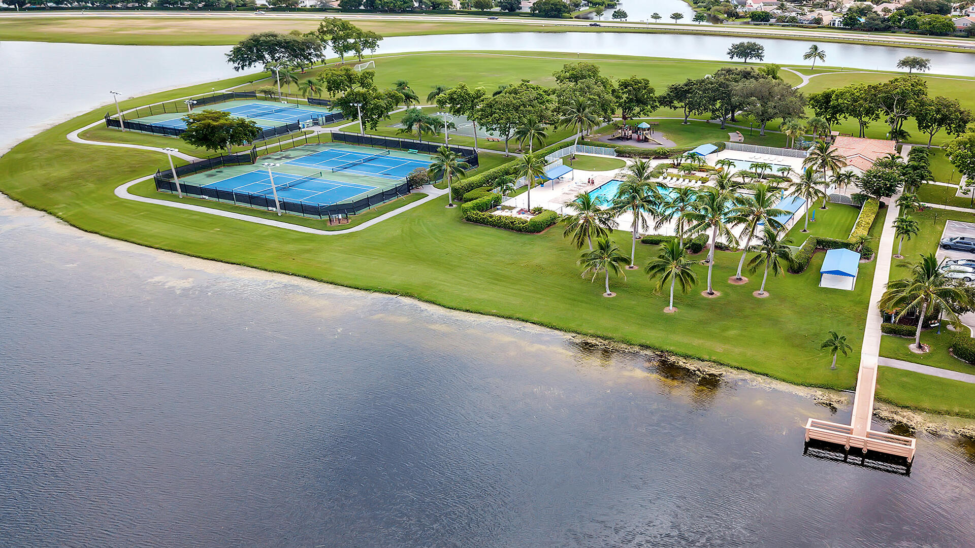 LAKE CHARLESTON - Residential