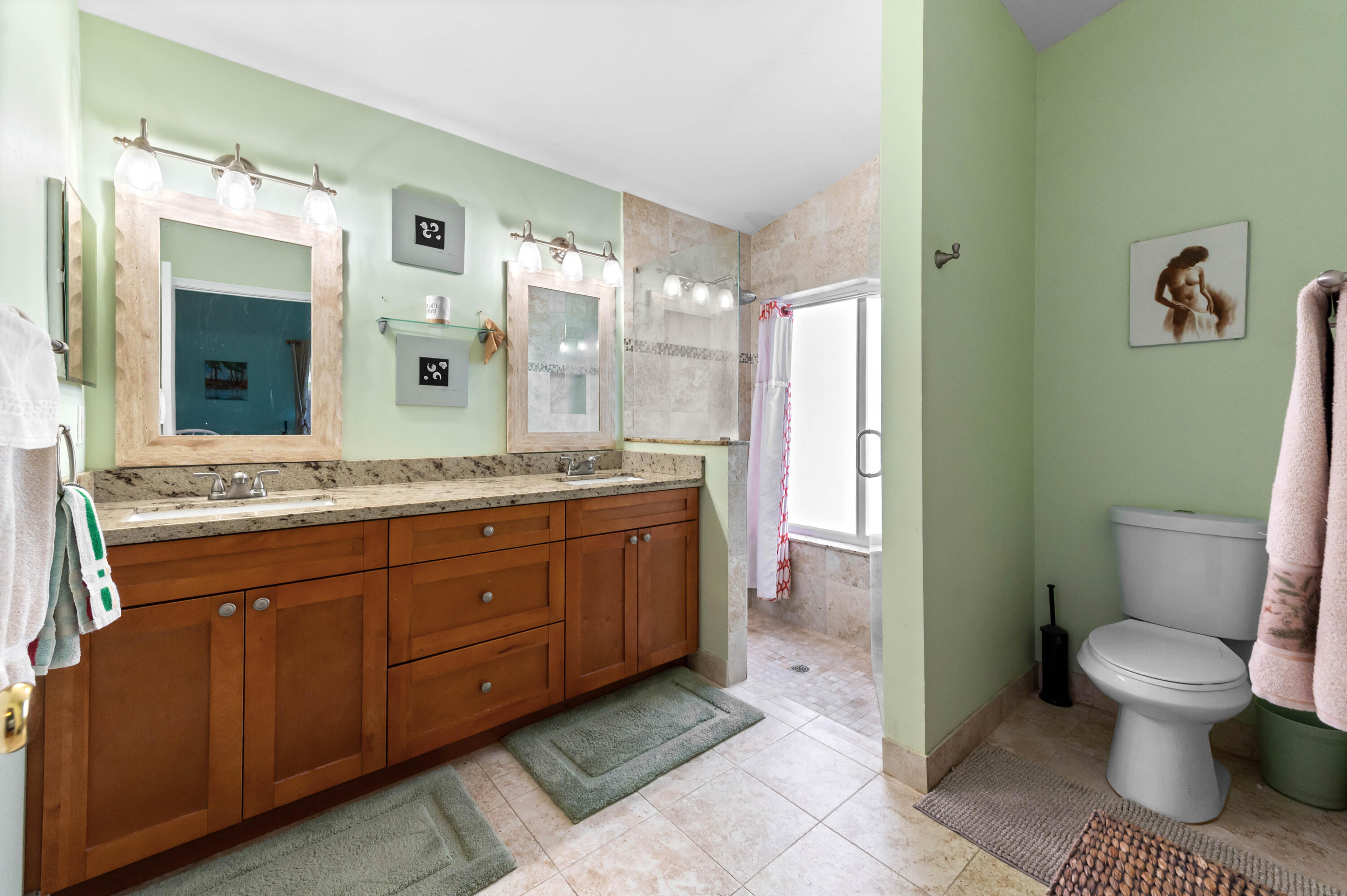 LAKE CHARLESTON - Residential