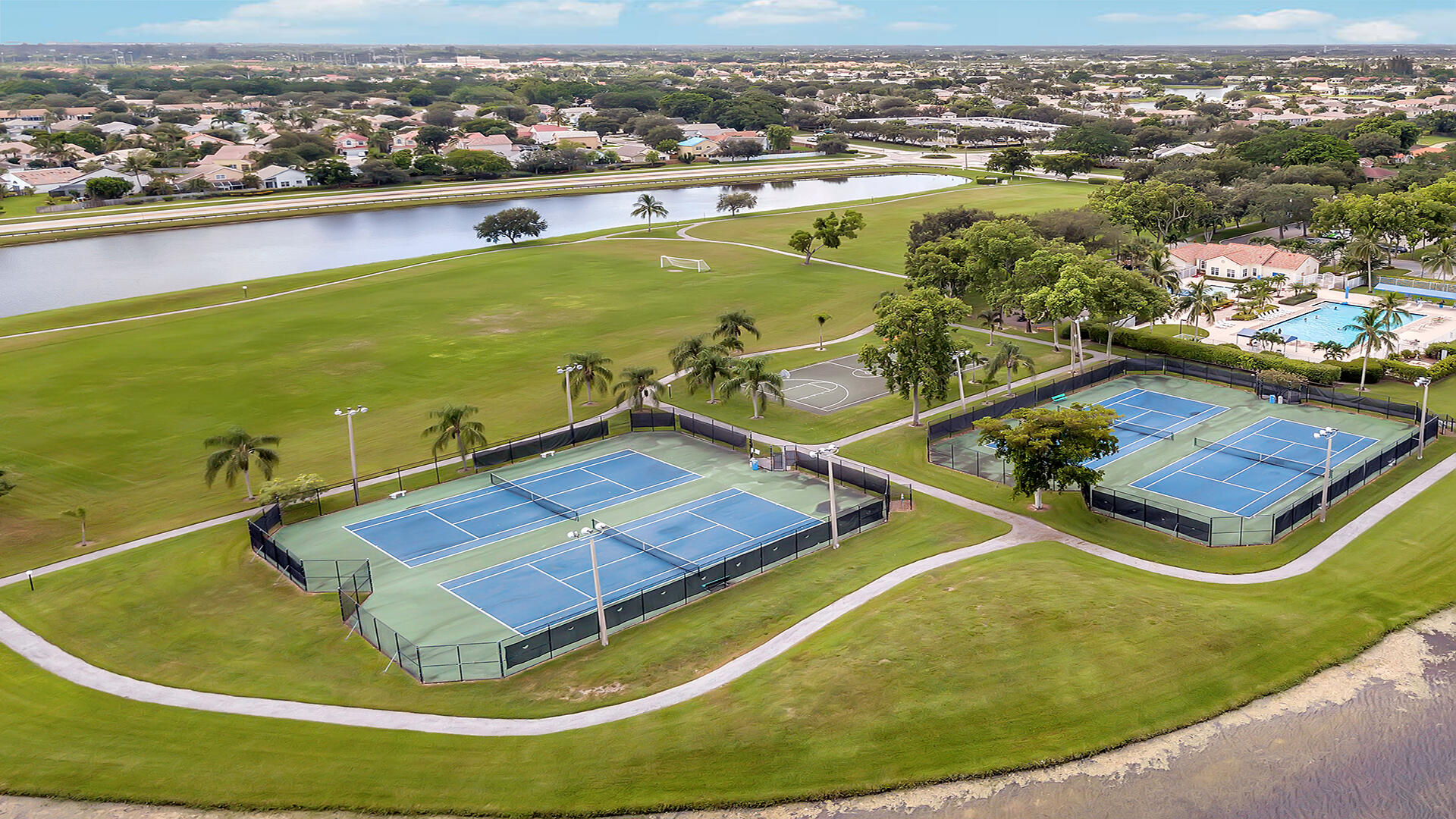 LAKE CHARLESTON - Residential