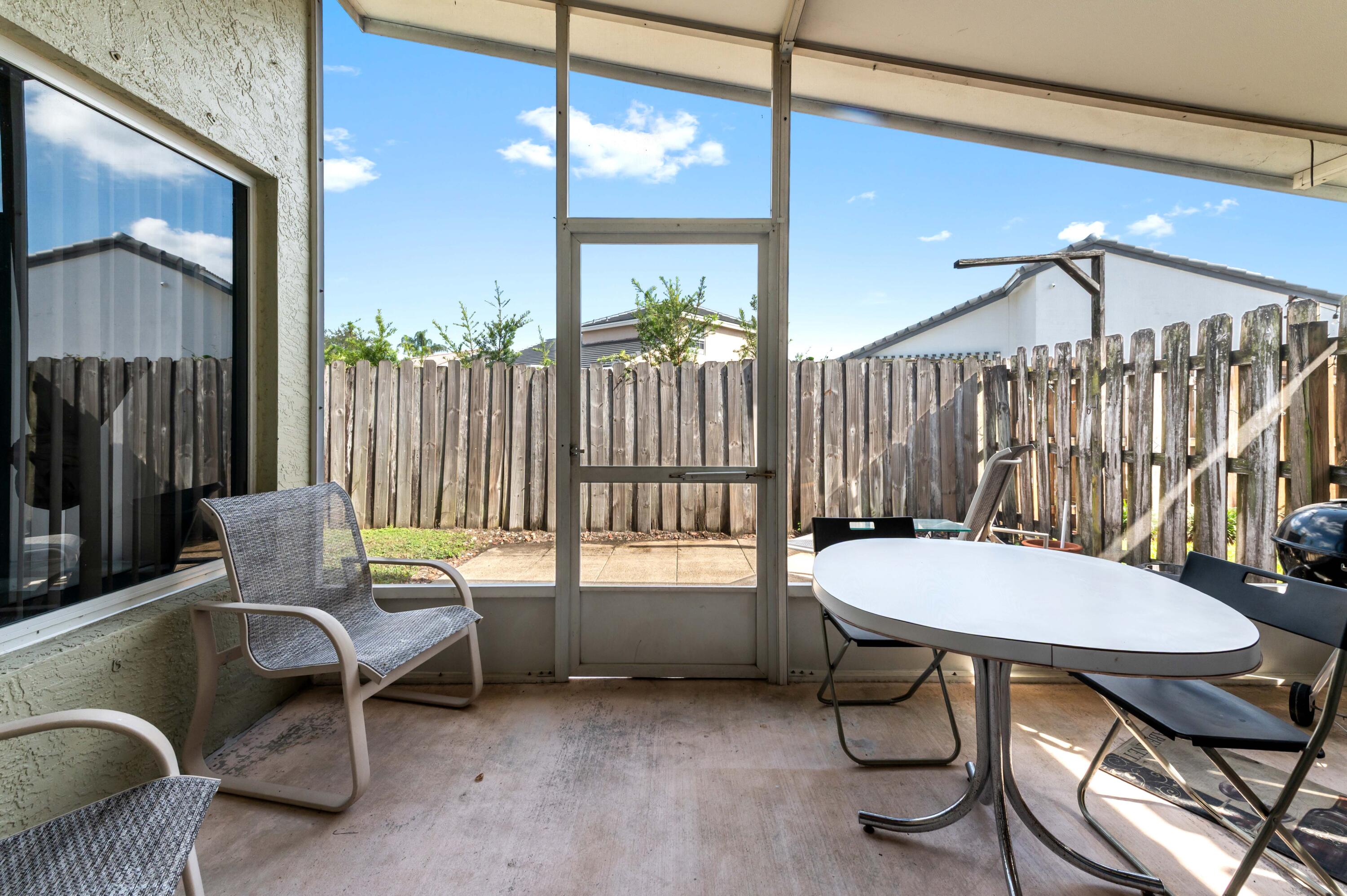 LAKE CHARLESTON - Residential