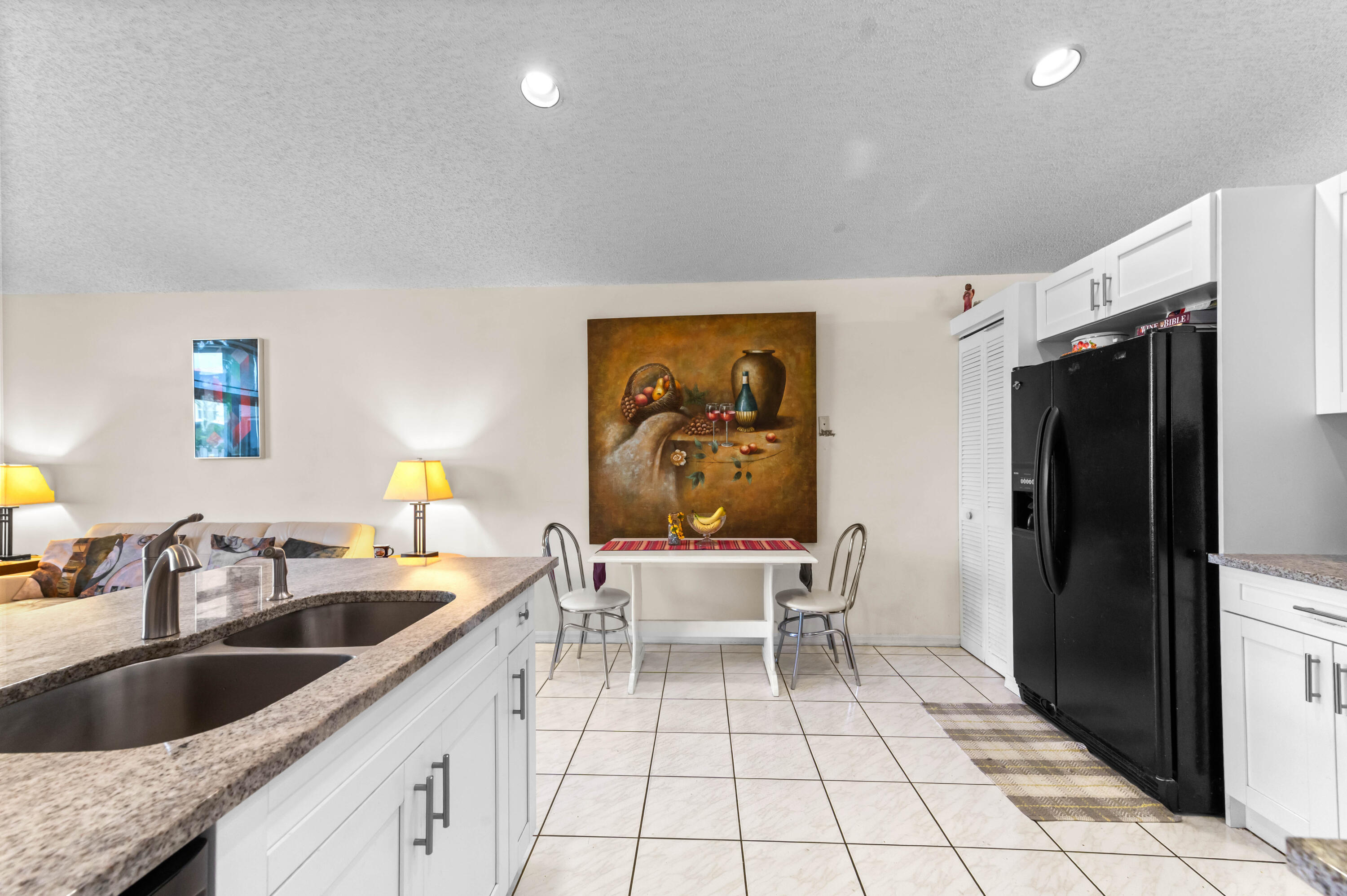 LAKE CHARLESTON - Residential