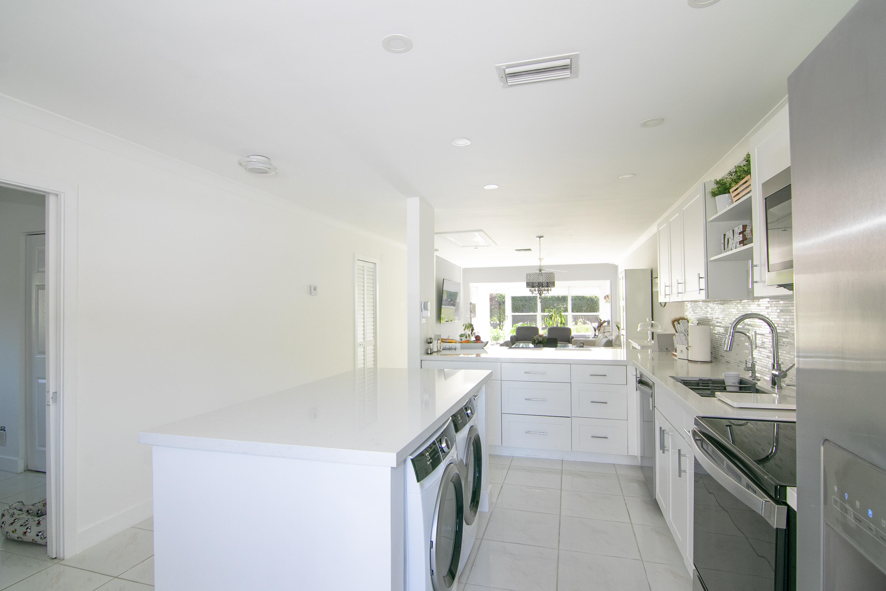 PALM GREENS AT VILLA DEL RAY CONDO II - Residential Lease