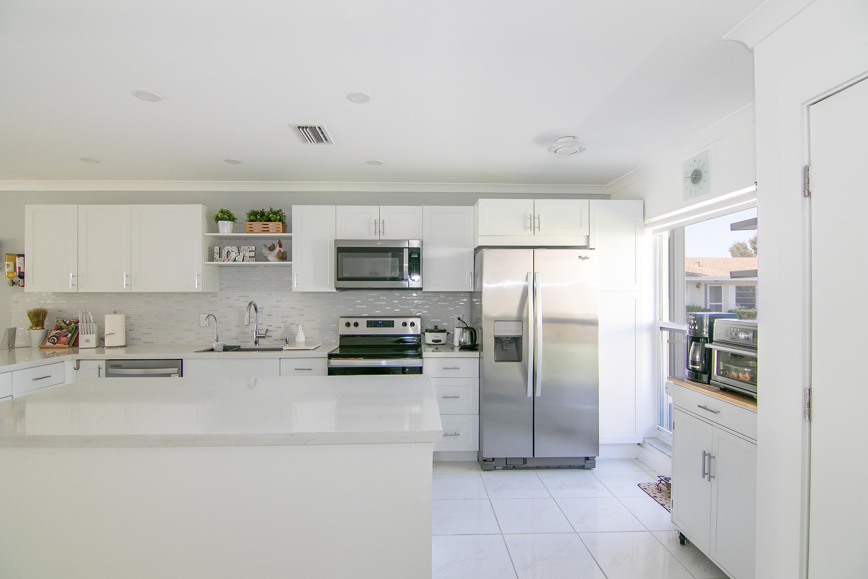 PALM GREENS AT VILLA DEL RAY CONDO II - Residential Lease