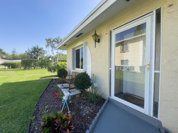 PALM GREENS AT VILLA DEL RAY CONDO II - Residential Lease