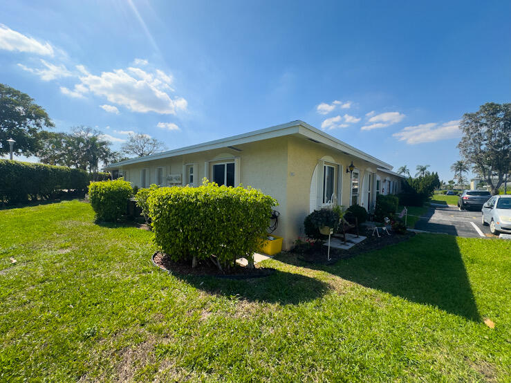 PALM GREENS AT VILLA DEL RAY CONDO II - Residential Lease