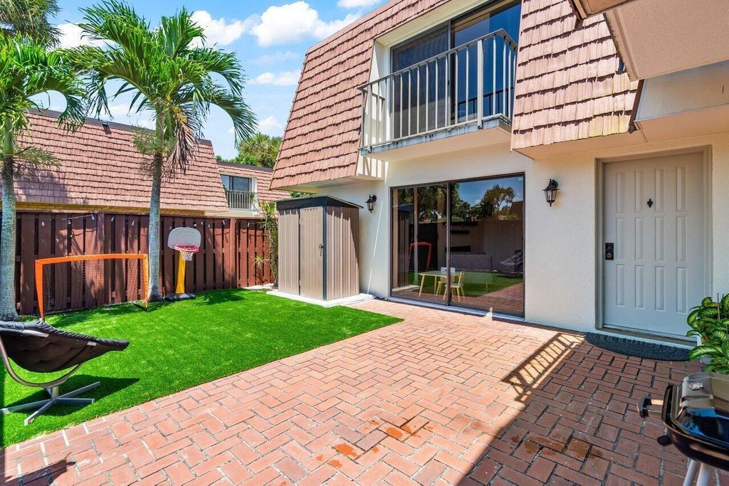 Photo of 3571 SW Sunset Trace Circle, Palm City, FL 34990 (MLS # R11096259)