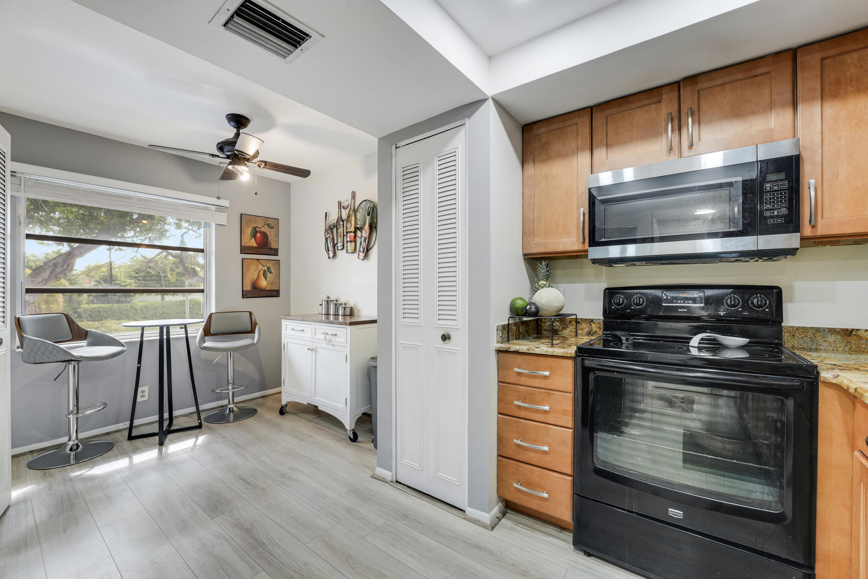 VILLAGES OF ORIOLE DEAUVILLE CONDO - Residential