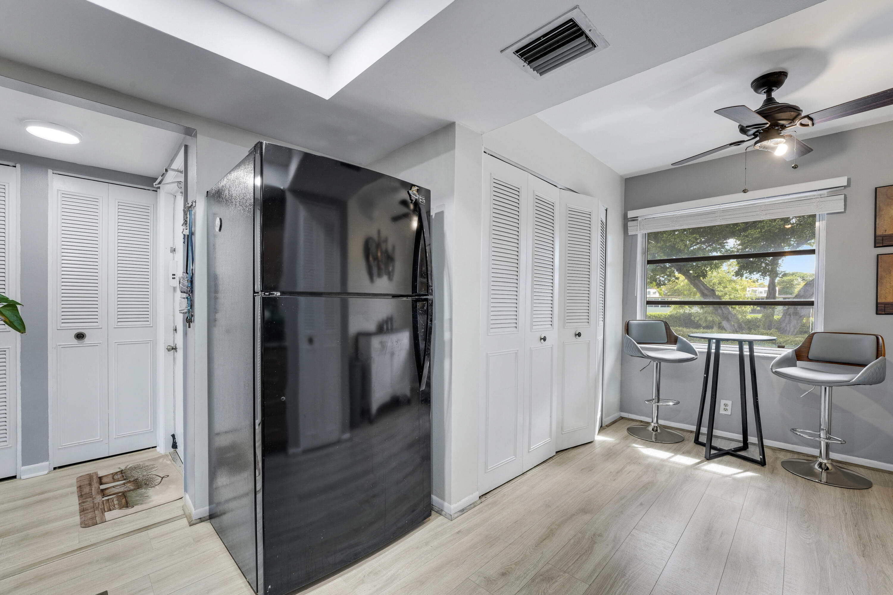 VILLAGES OF ORIOLE DEAUVILLE CONDO - Residential