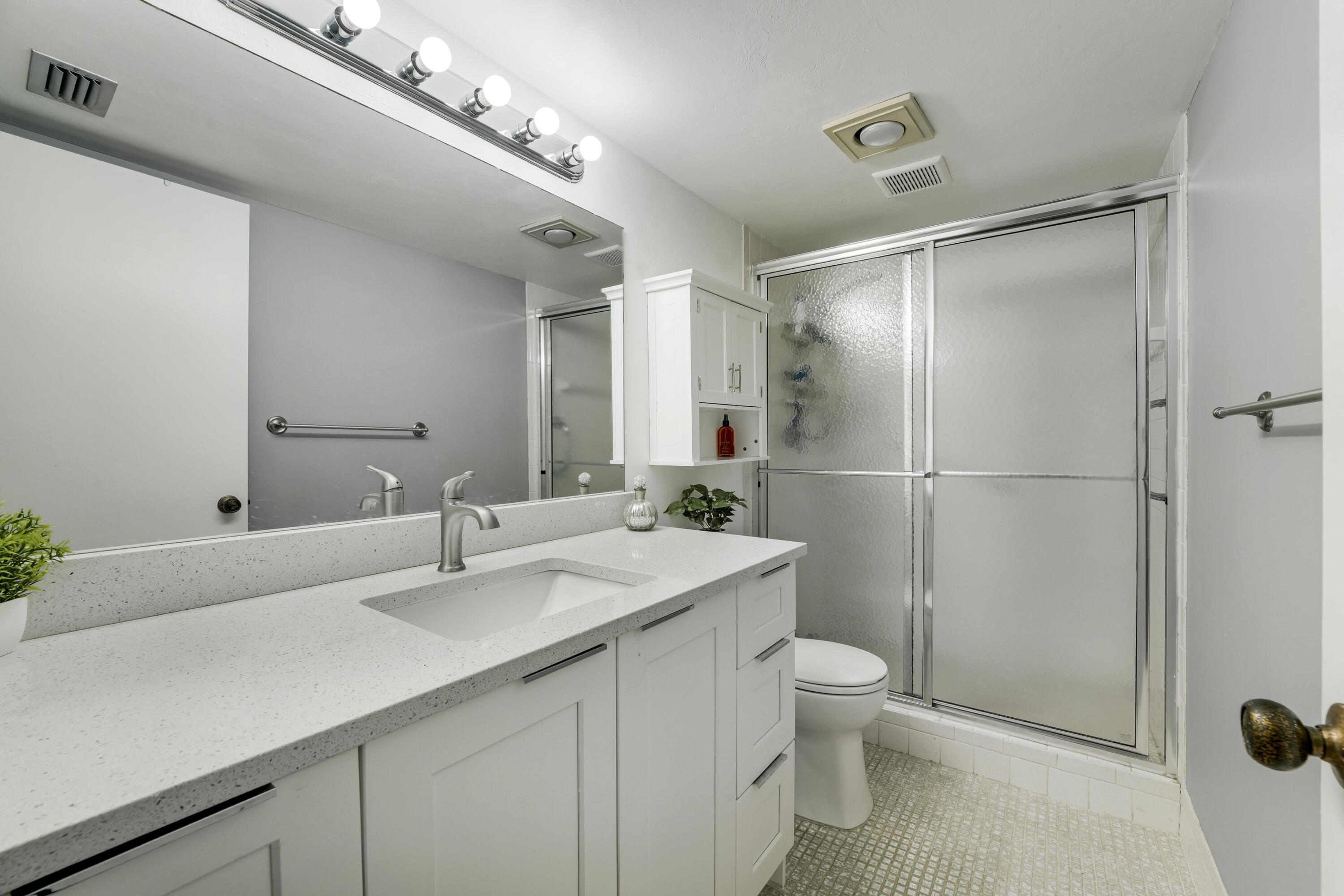 VILLAGES OF ORIOLE DEAUVILLE CONDO - Residential