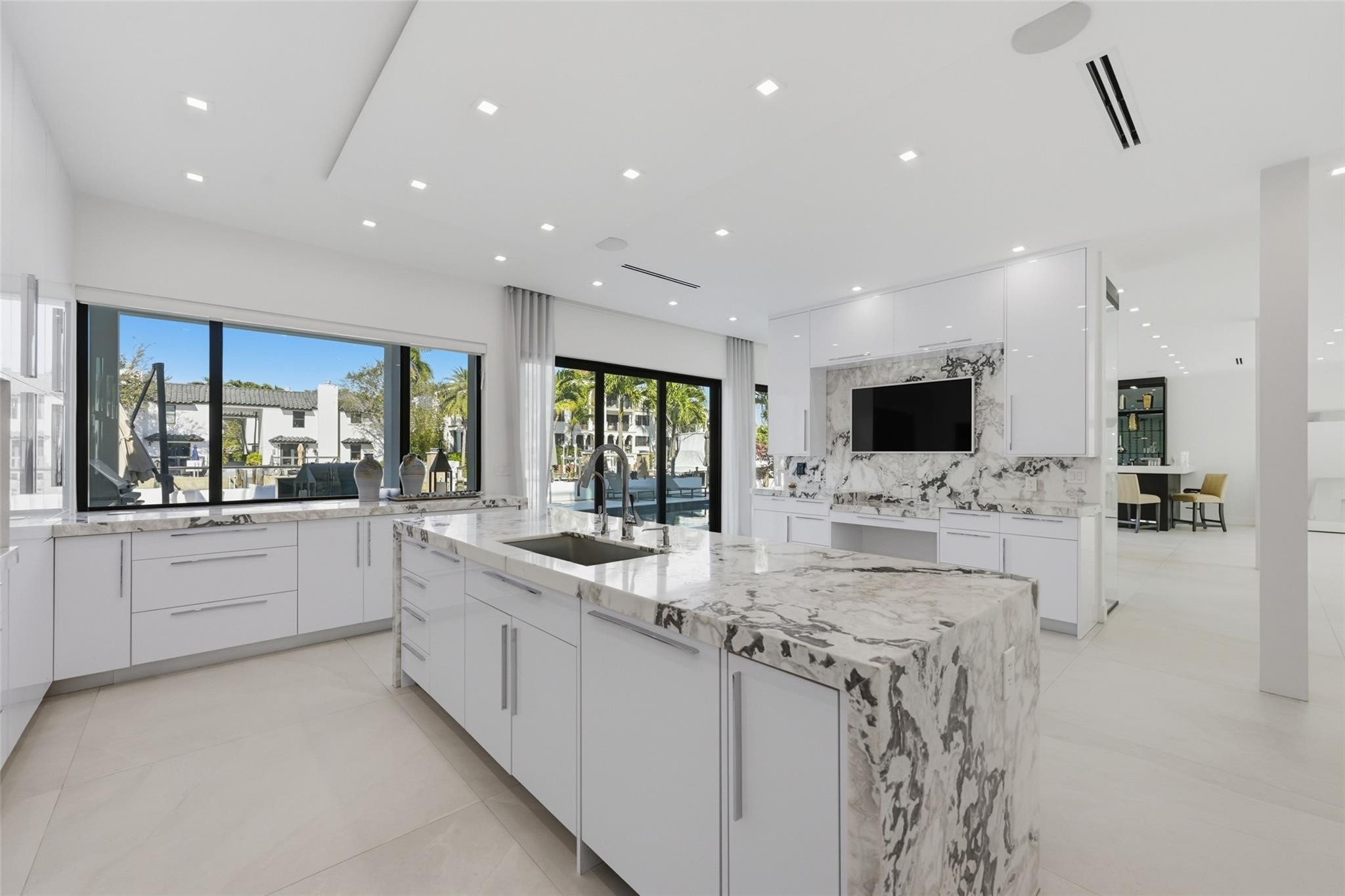 LAUDERDALE HARBORS SEC A RESUB - Residential