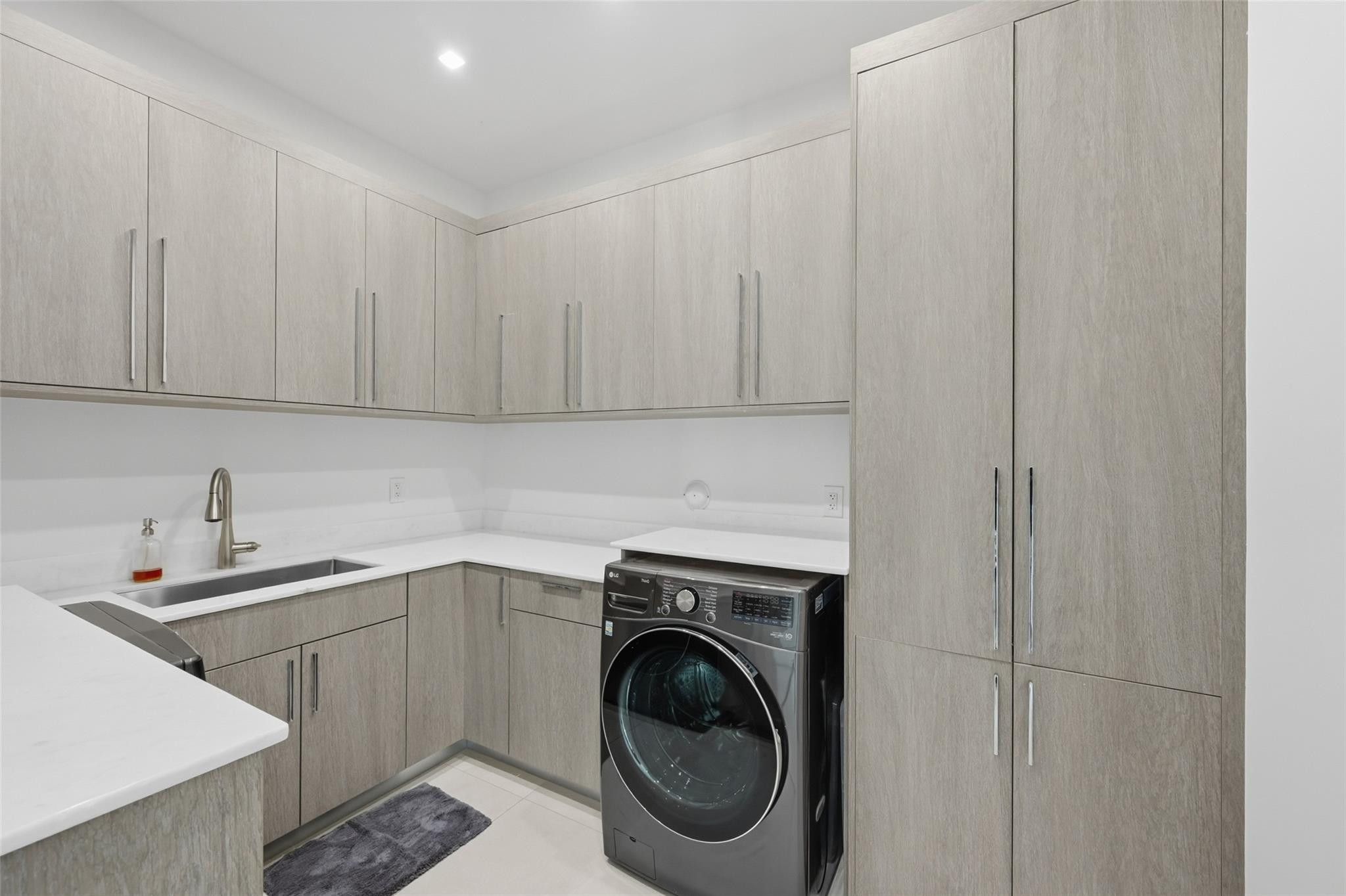 LAUDERDALE HARBORS SEC A RESUB - Residential