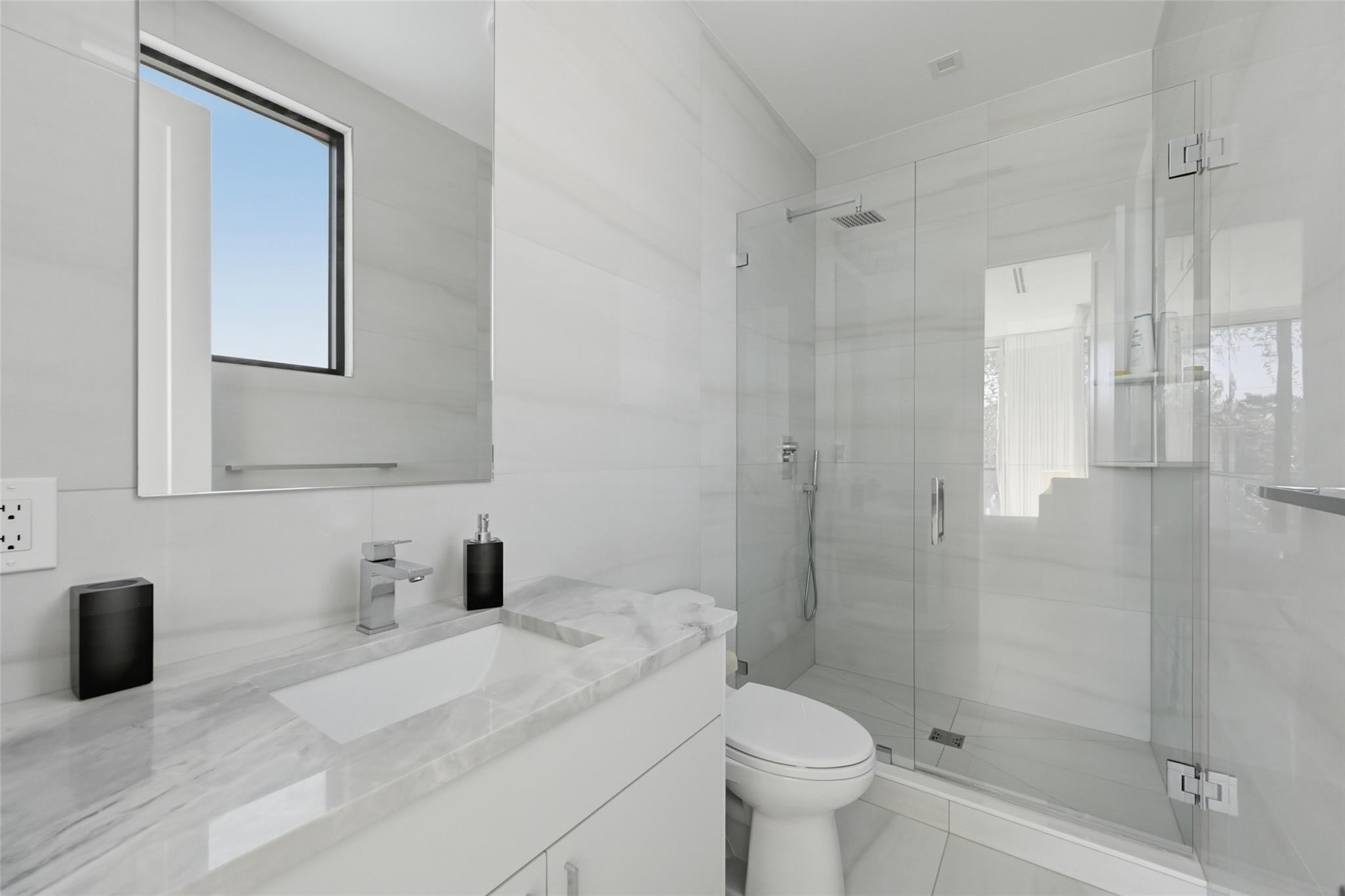 LAUDERDALE HARBORS SEC A RESUB - Residential